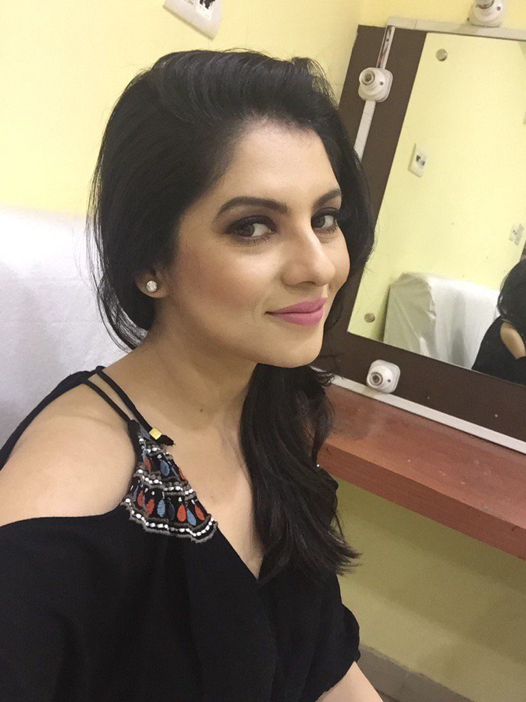 Payel Sarkar Latest Photo Gallery. Photo, Statement necklace, Photo galleries