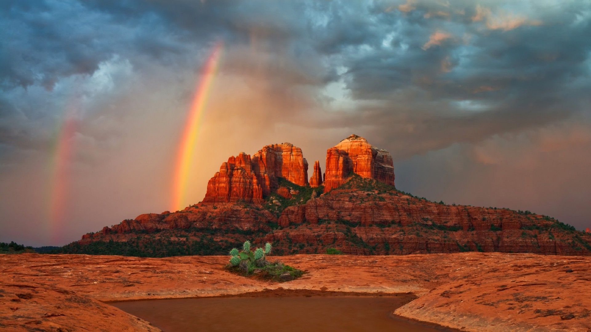 Double rainbow in the canyon