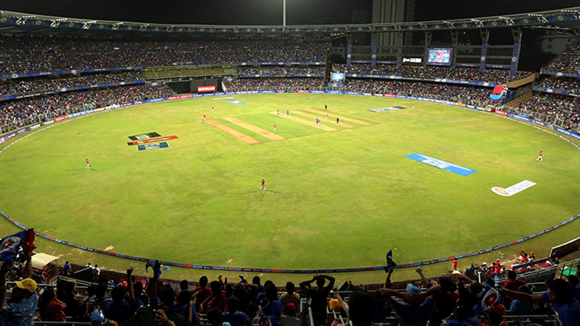 It's the Wankhede! Take a stand