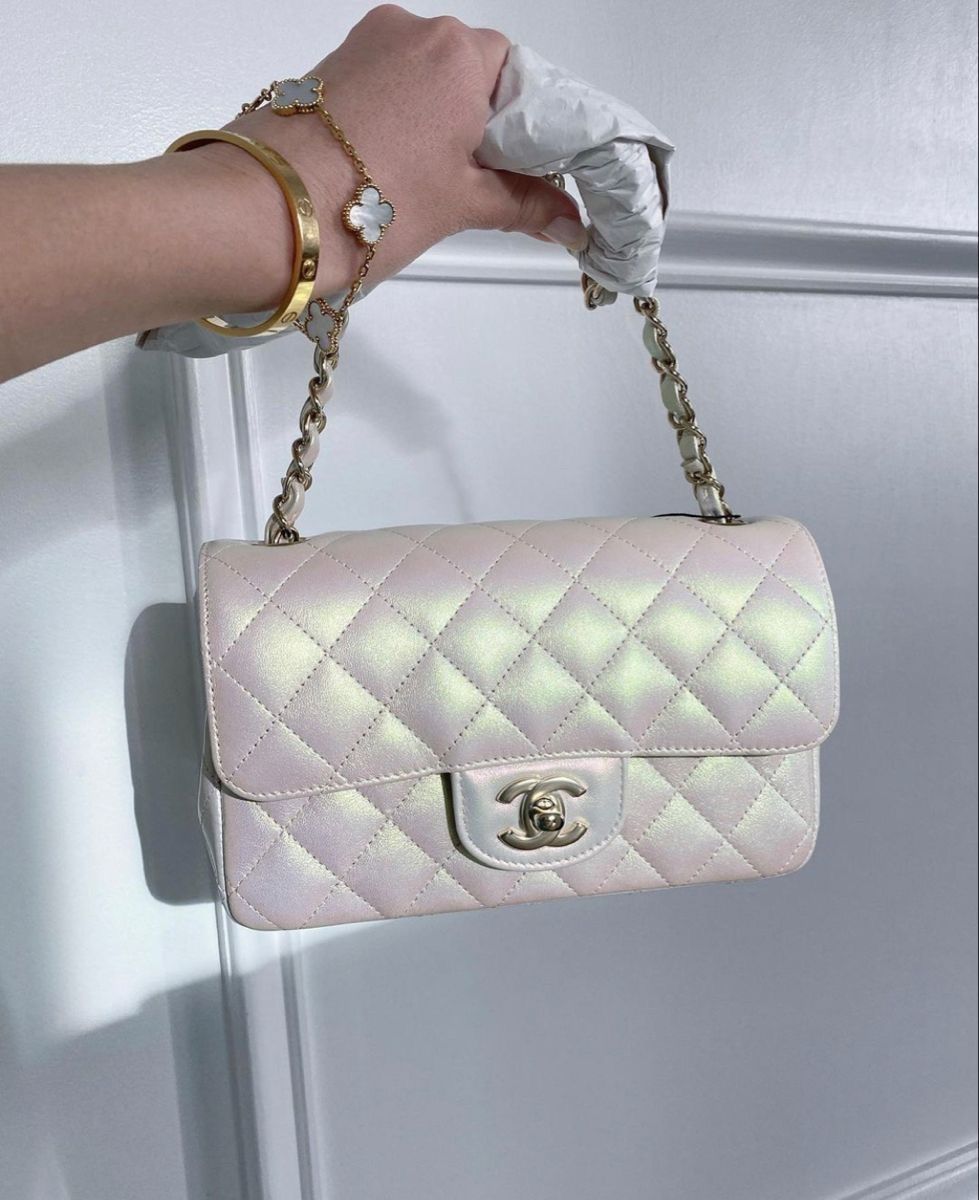 Discovered by princessinspo- Find image and videos about fashion, white and luxury app to get lo. Chanel bag classic, Chanel, Gorgeous bags