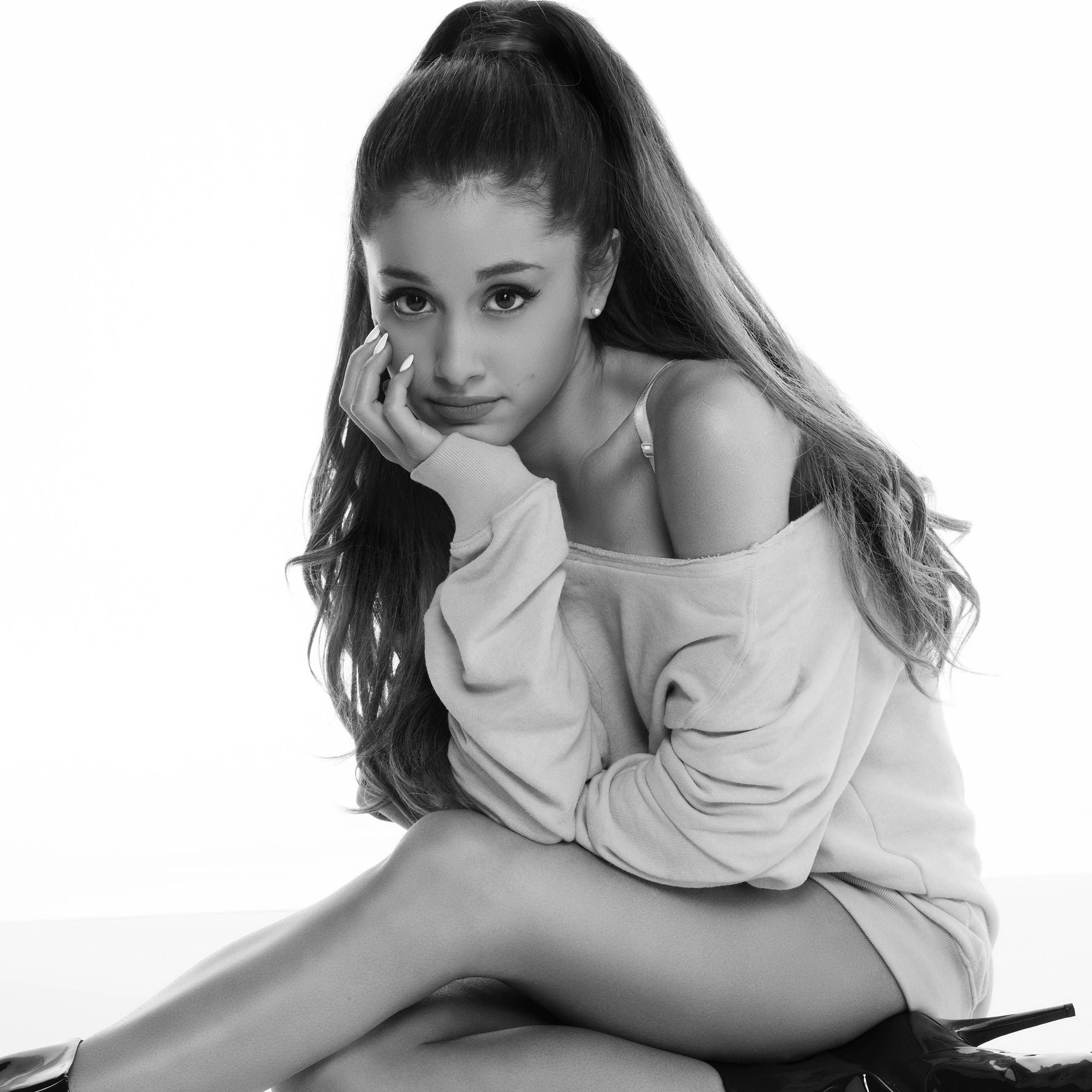 Ariana Grande 4K 8K Wallpaper
