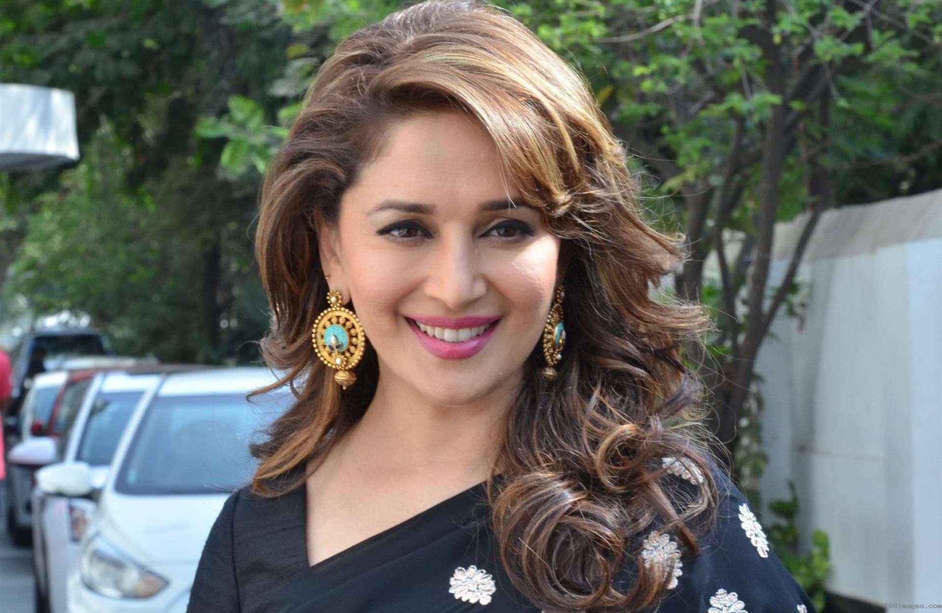 ✓Madhuri Dixit HD Photo, High Resolution, Desktop Wallpaper Android iPhone Mobile