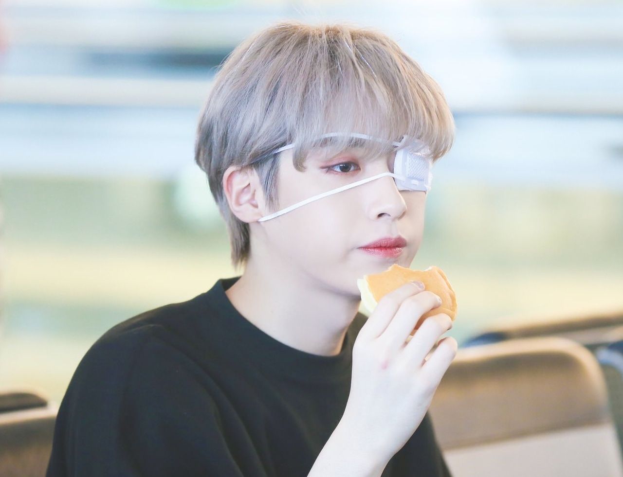 image about Xion (시온). See more about xion, oneus and kpop