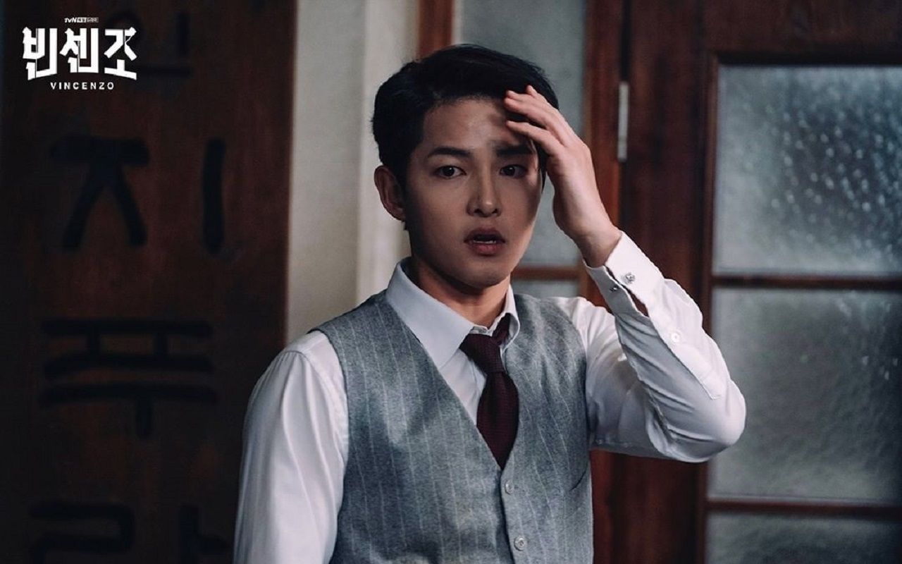 Song Joong Ki looks cool in 'Vincenzo', the production crew asks viewers to look forward to his new side