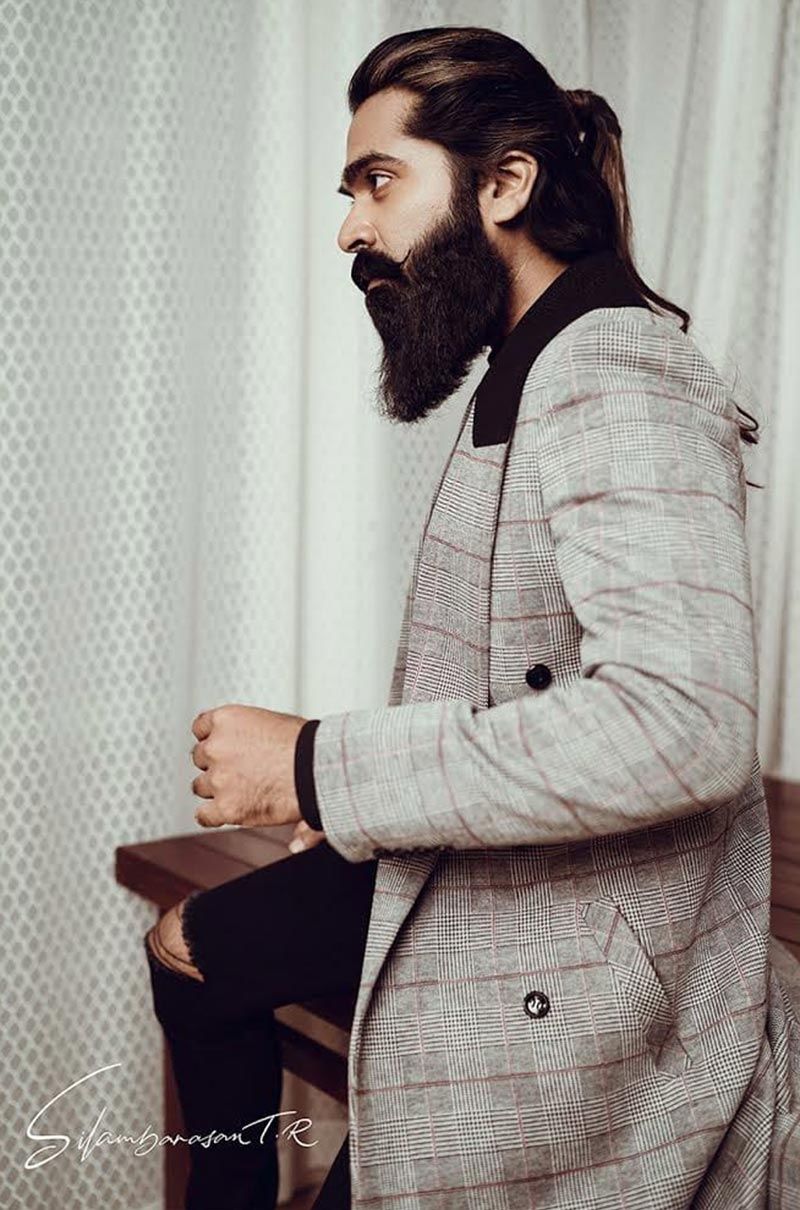 Simbu's stunning mass photohoot rocks internet!, Bigil Toks