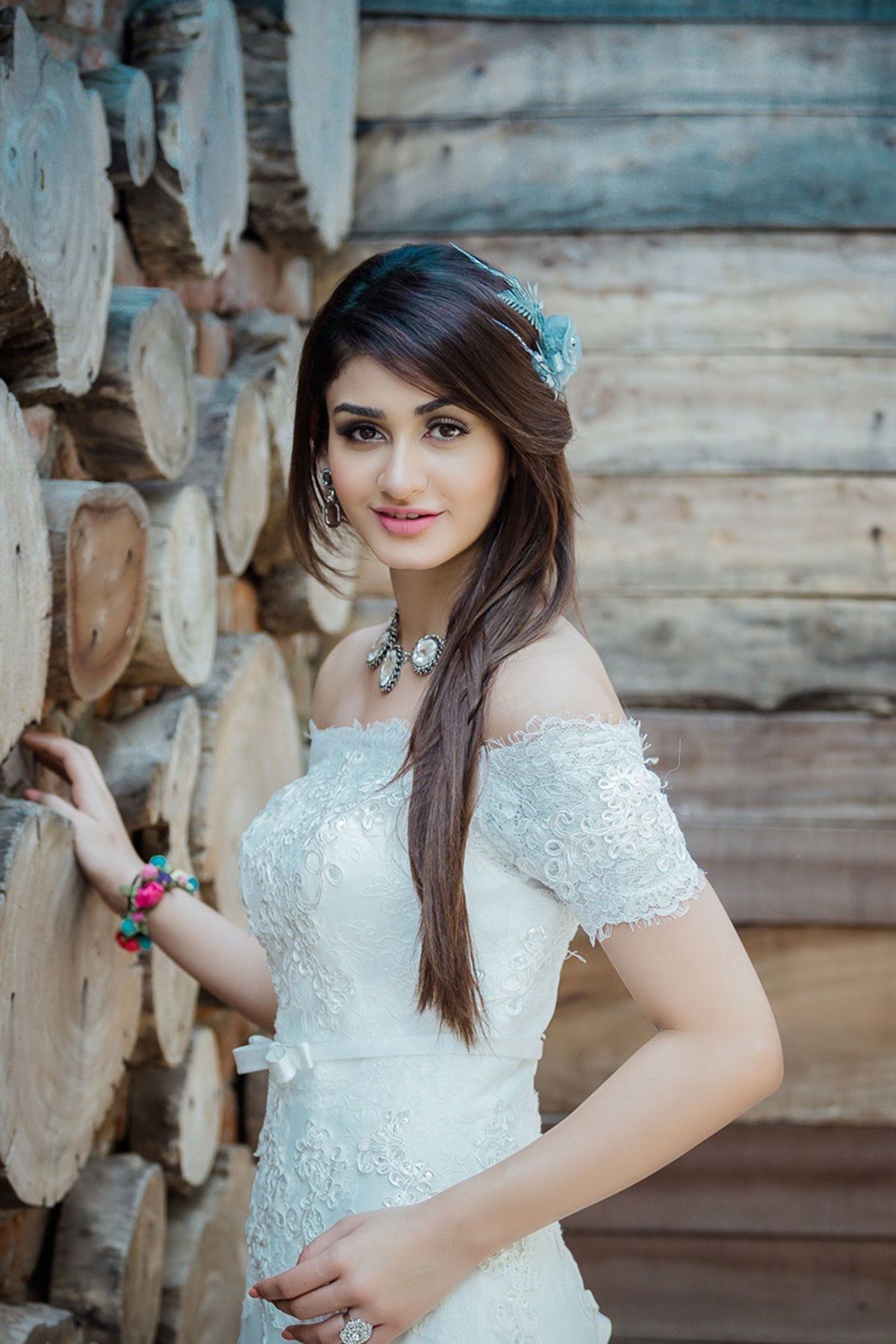 Beautiful Indian girl white stylish dress picture mobile wallpaper #Actress #Beautiful #Indian #girl #white #stylis. Dress picture, Indian girls, Stylish dresses