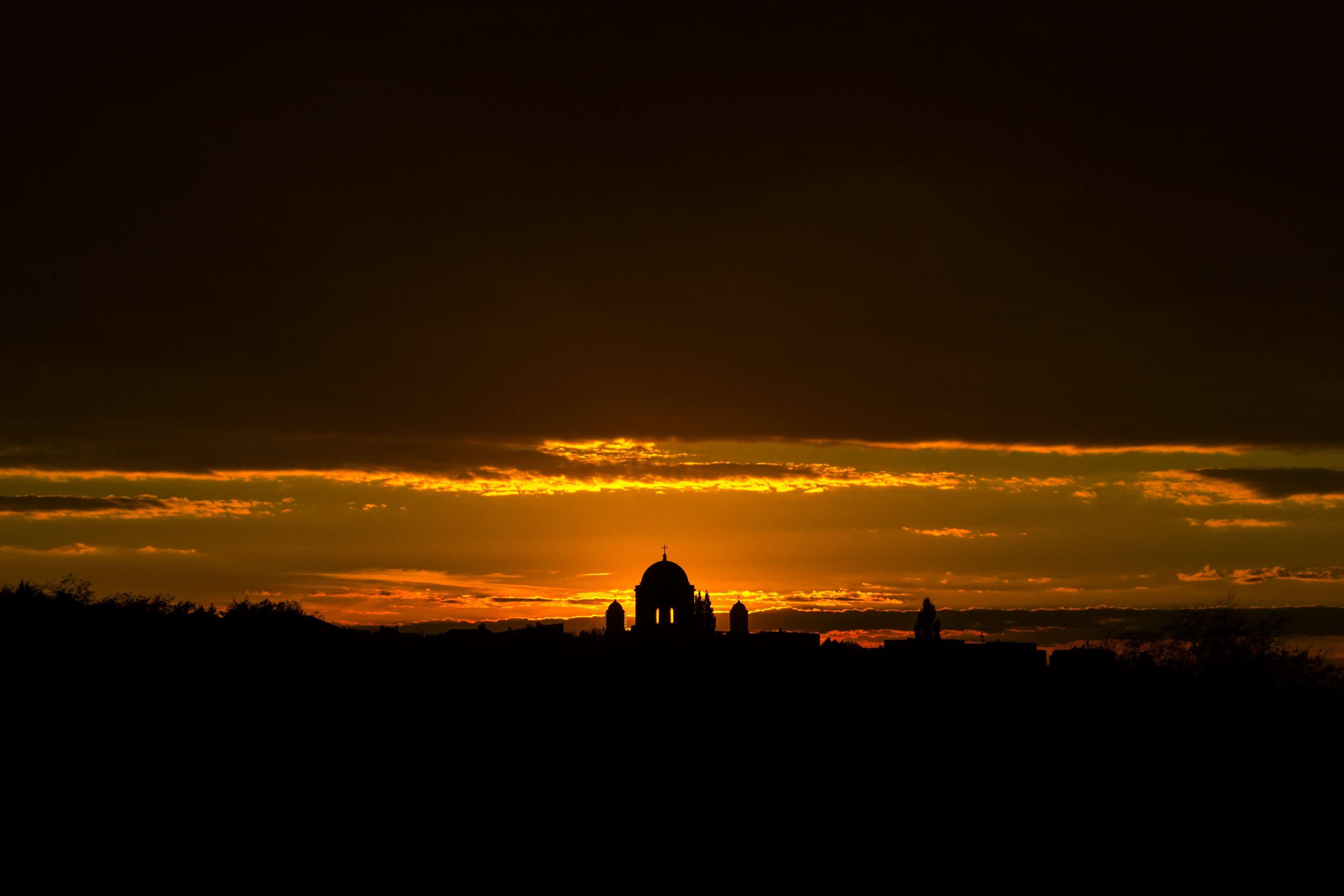 backlight, basilica, cloud, clouds, esztergom, radius, silhouettes, sky, sunset, sunshine, yellow 4k wallpaper