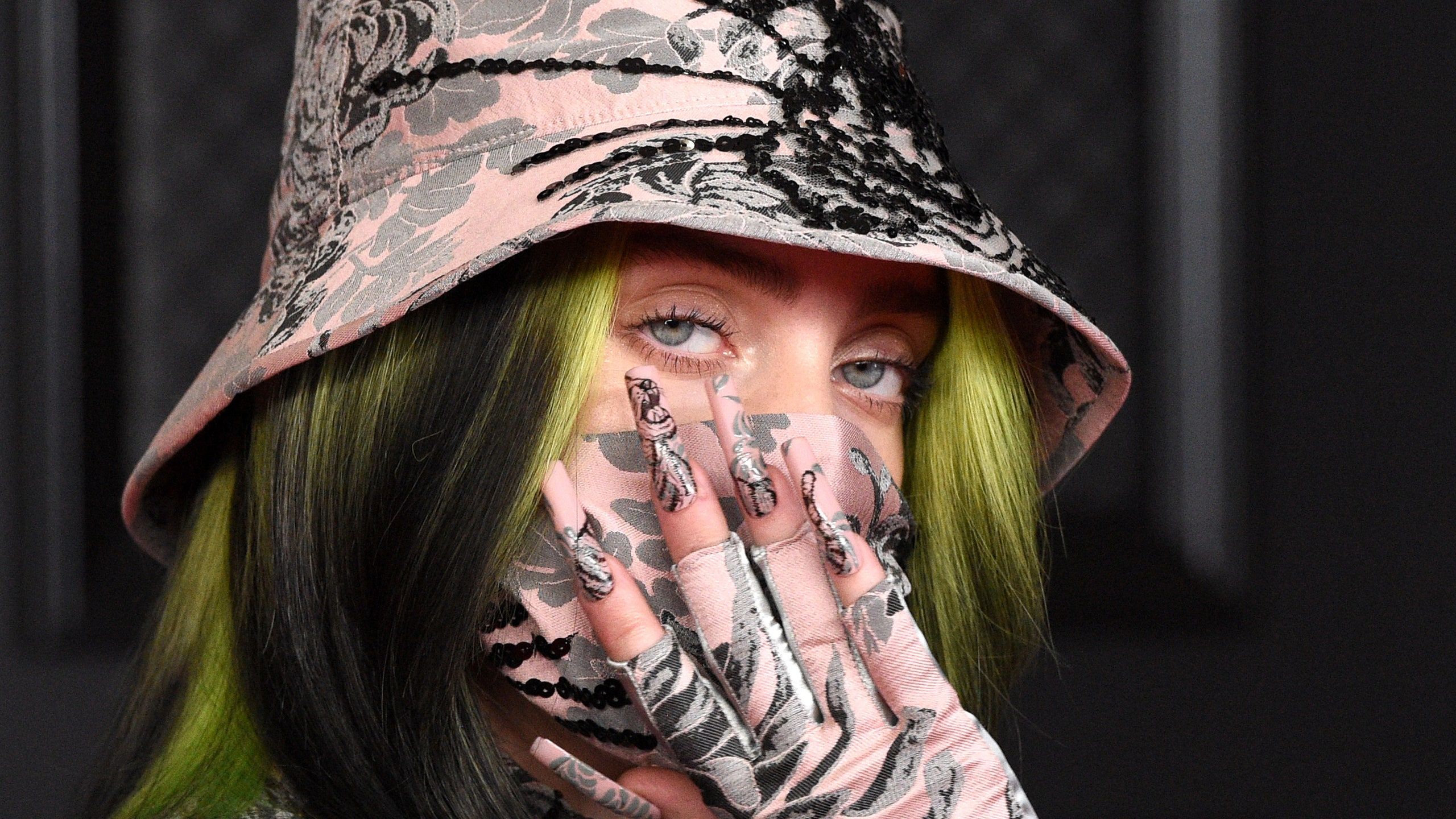 Billie Eilish's Grammys Glam Included the Ultimate Mascara Hack