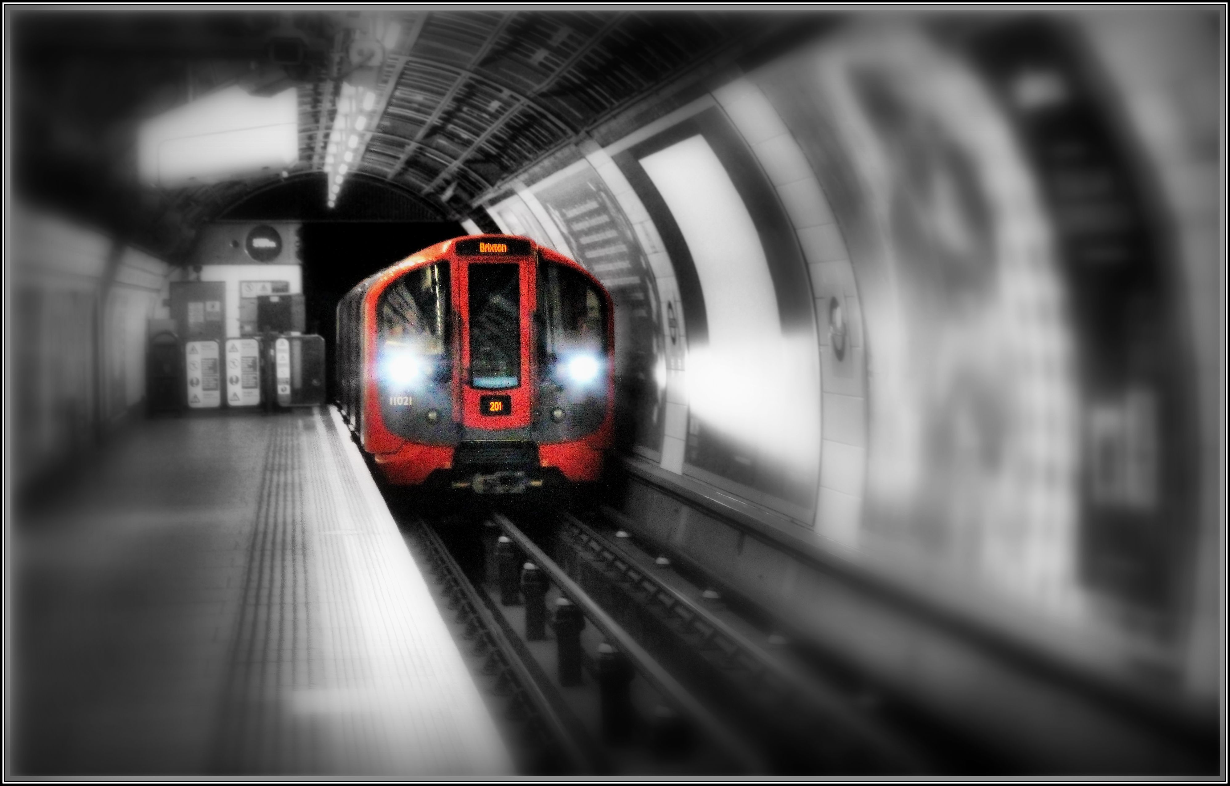 Wallpaper, UK, England, London, station, train, underground, tube, platform, brixton, lu, blinkagain 3991x2553