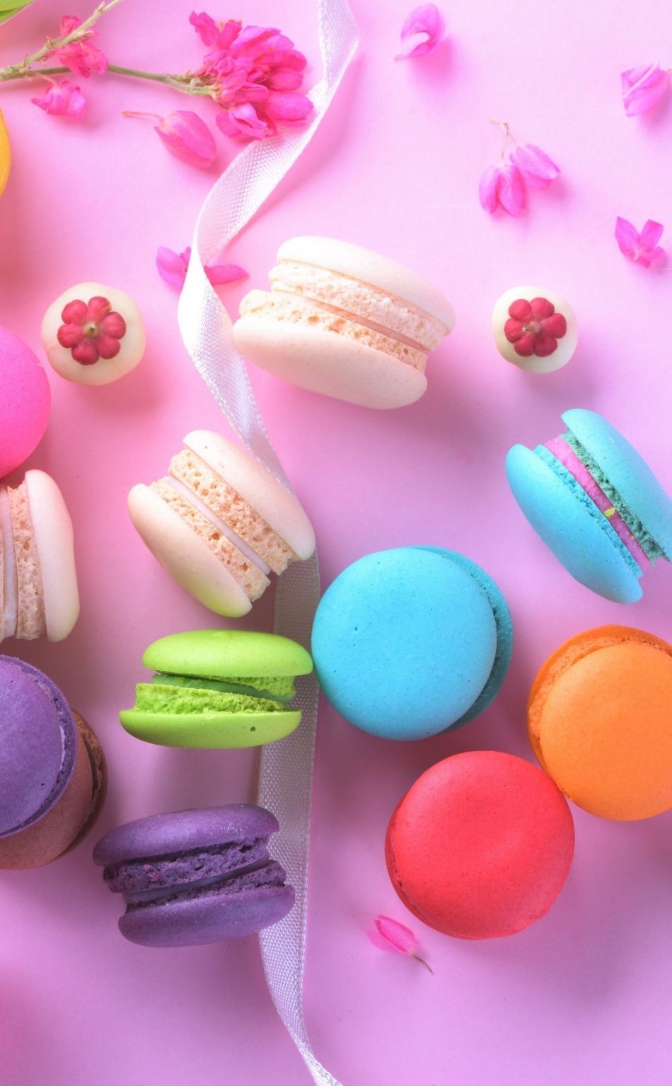 Sweet and yummy, colorful, macrons wallpaper. Macaroon wallpaper, Rainbow food, Cute desserts