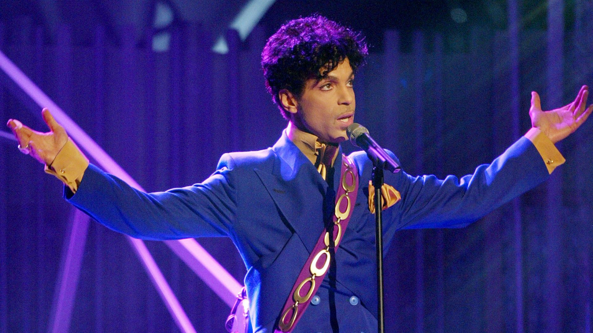 Prince was so Minnesota he recorded a fight song for the Vikings in 2010