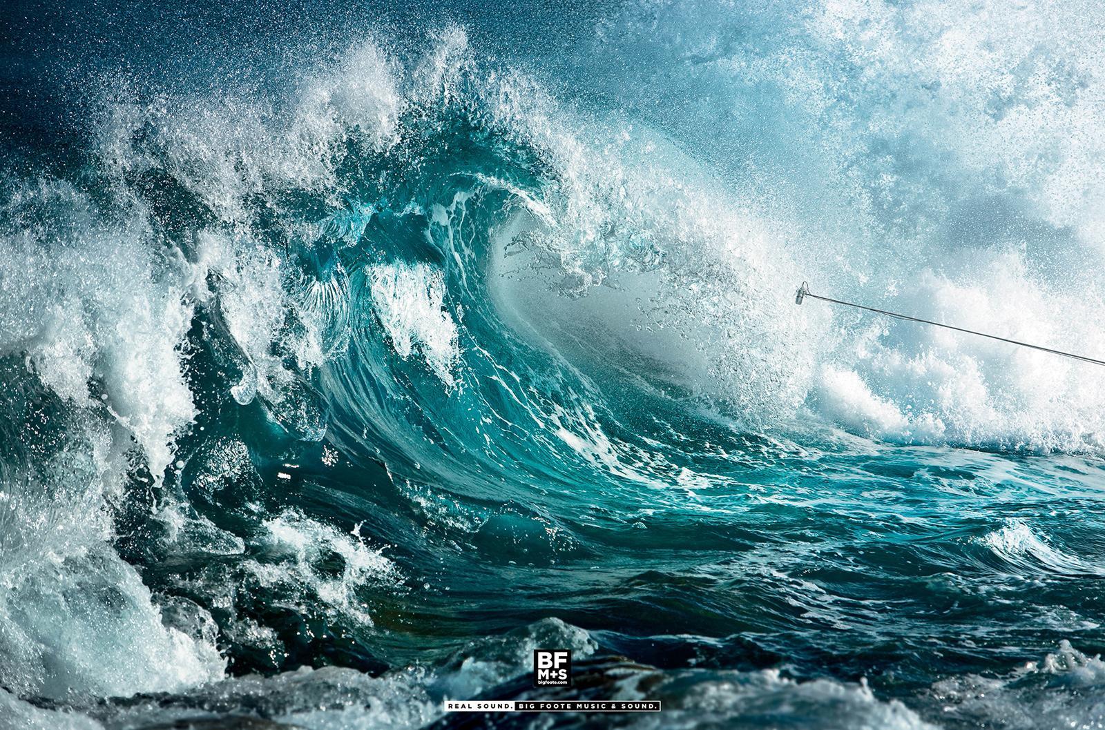 Tsunami Live Wallpaper for Android