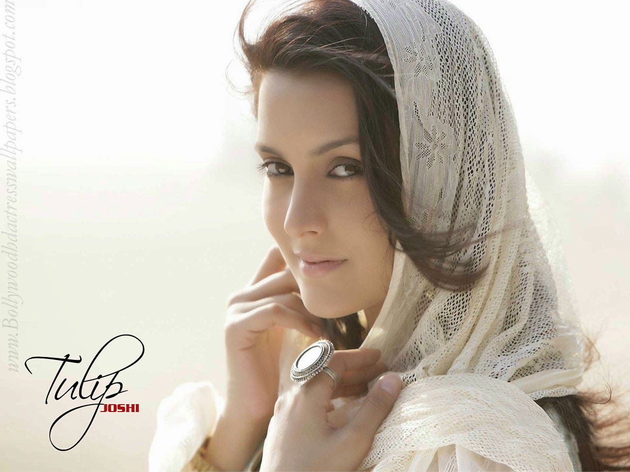 tulip joshi wallpapers