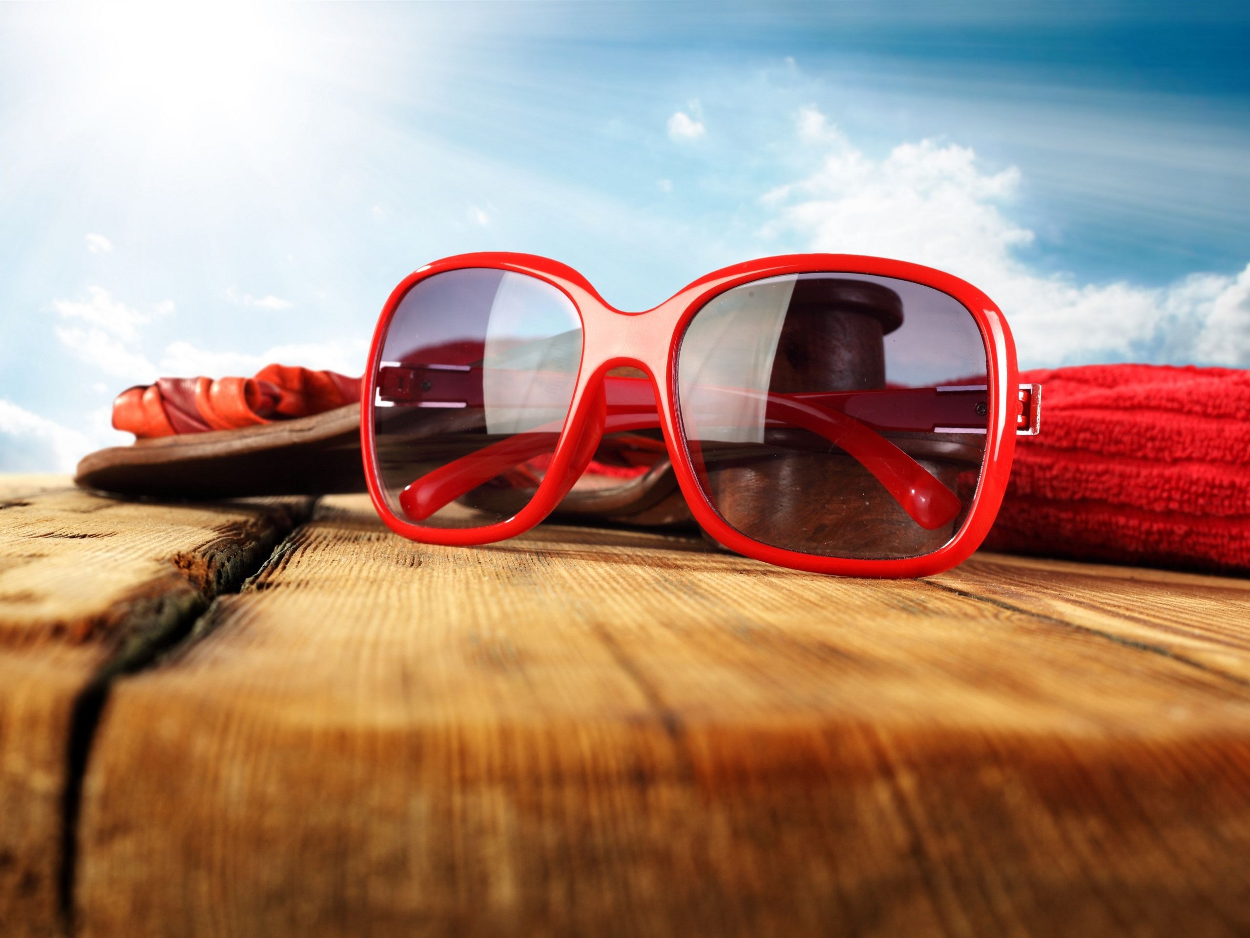 Wallpaper Sunglasses, wood, summer 3840x2160 UHD 4K Picture, Image