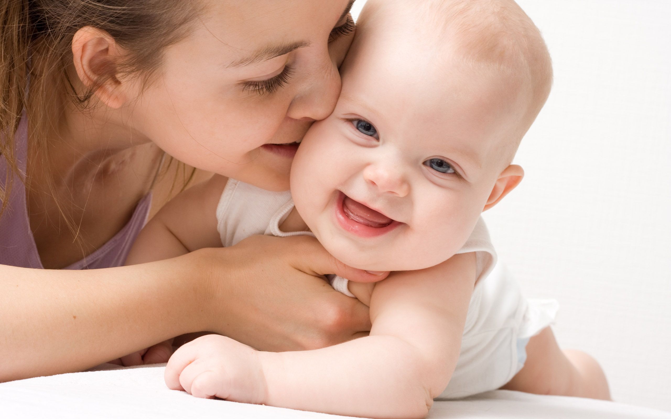 Mother's love Desktop Wallpaperk HD