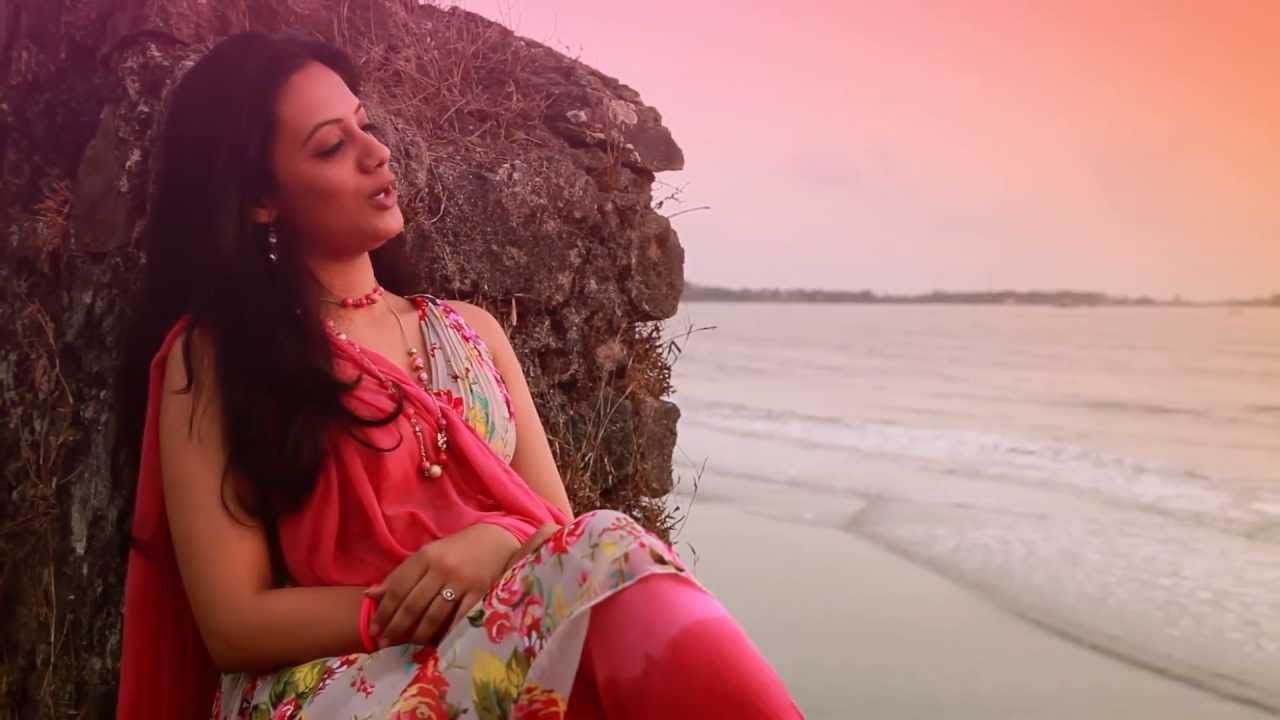 Bechain Halvya Laata Spruha Joshi Vaishali Samant Sagarika Music