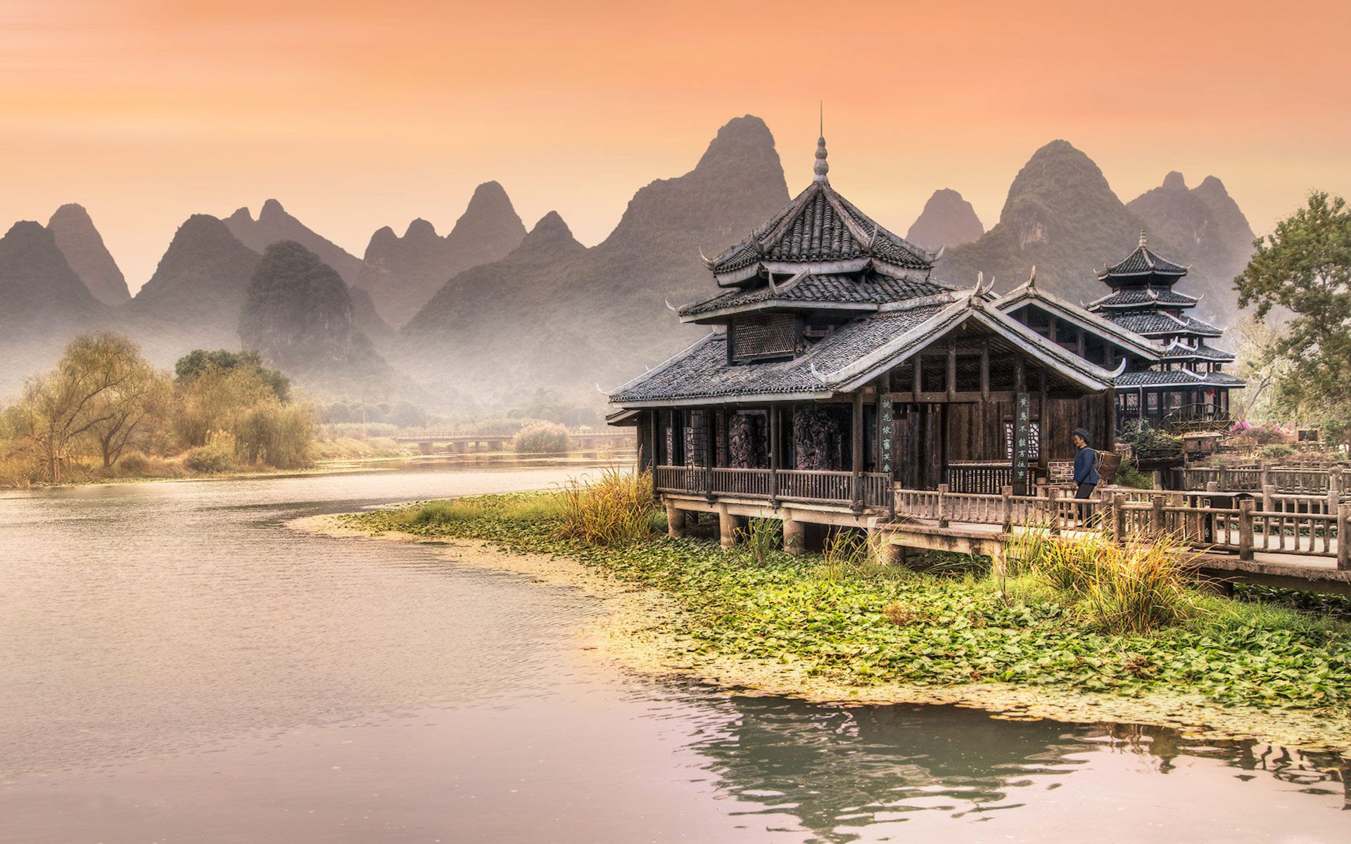 Chinese Traditional House In An Amusement Park Near Yangshuo Reconstruction Near The River HD Wallpaper For Tablets Best HD Desktop Wallpaper 3840x2160, Wallpaper13.com