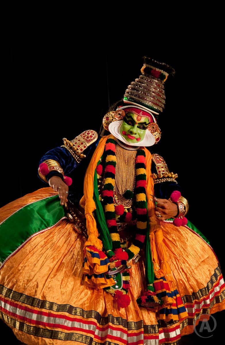 Kathakali- Dance form from southern part of India, Kerala © All rights reserved. Dance of india, India culture, Indian classical dancer
