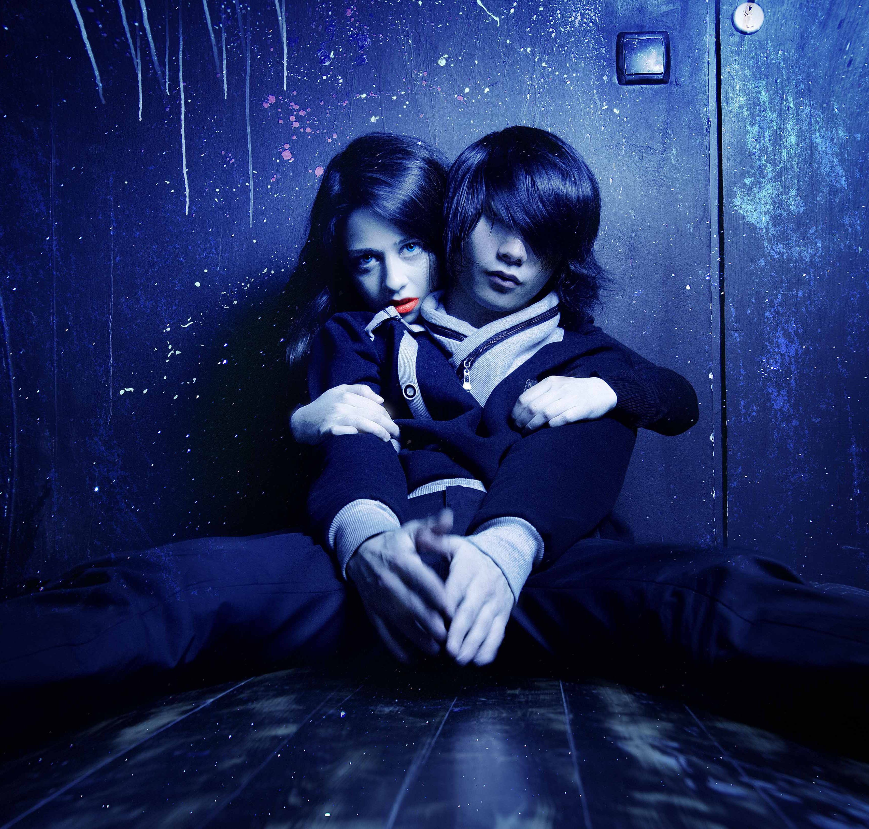 Teenage Couple Love Cute Blue Lights 4K Wallpaper