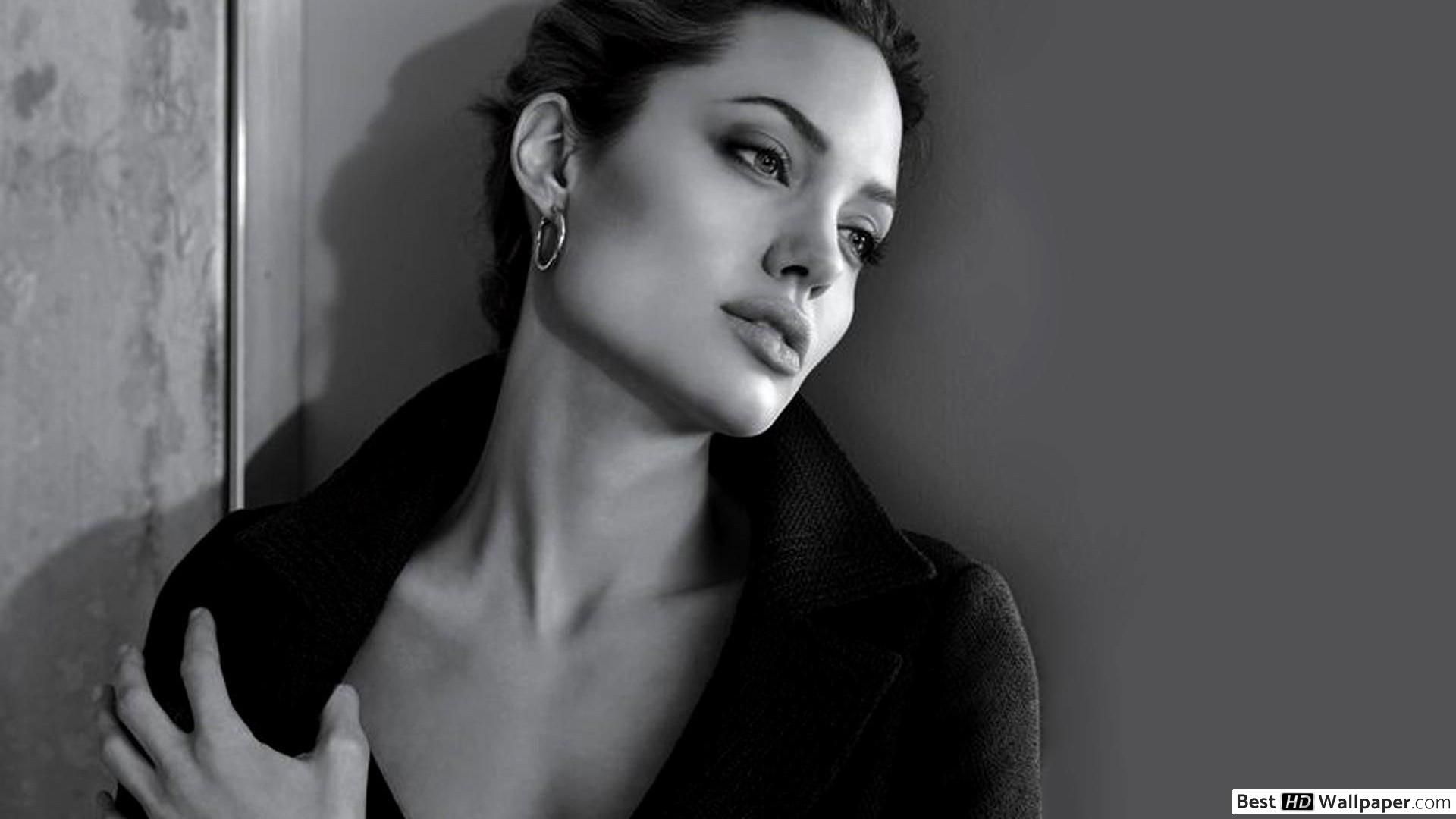 Monochrome: Dramatic Angelina Jolie HD wallpaper download
