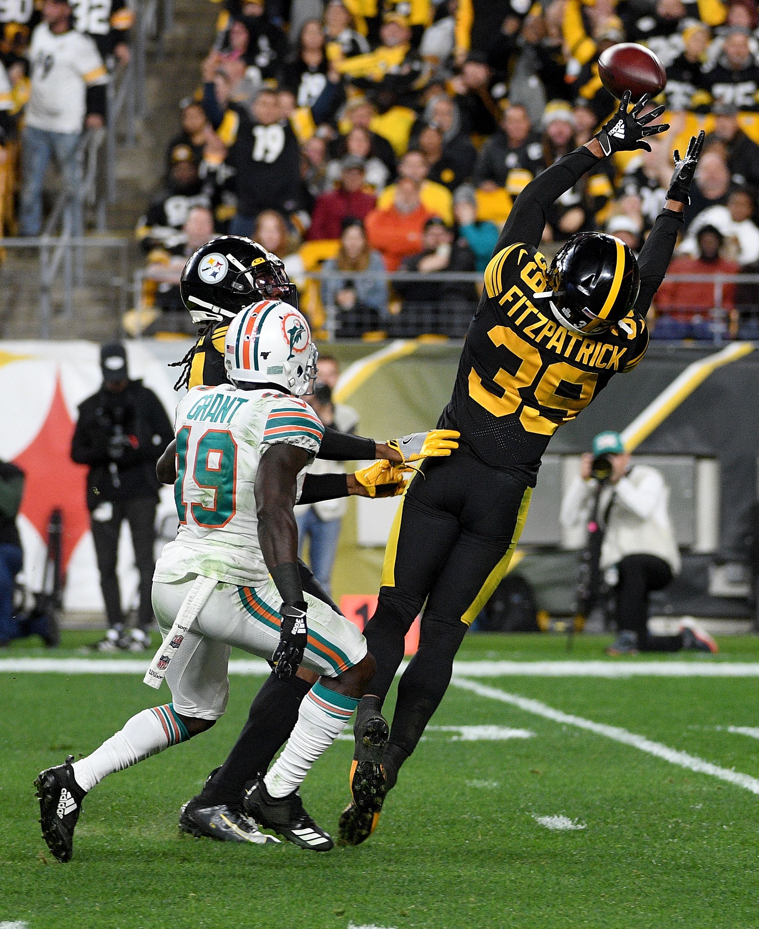 Gallery of the best photo of Steelers S Minkah Fitzpatrick