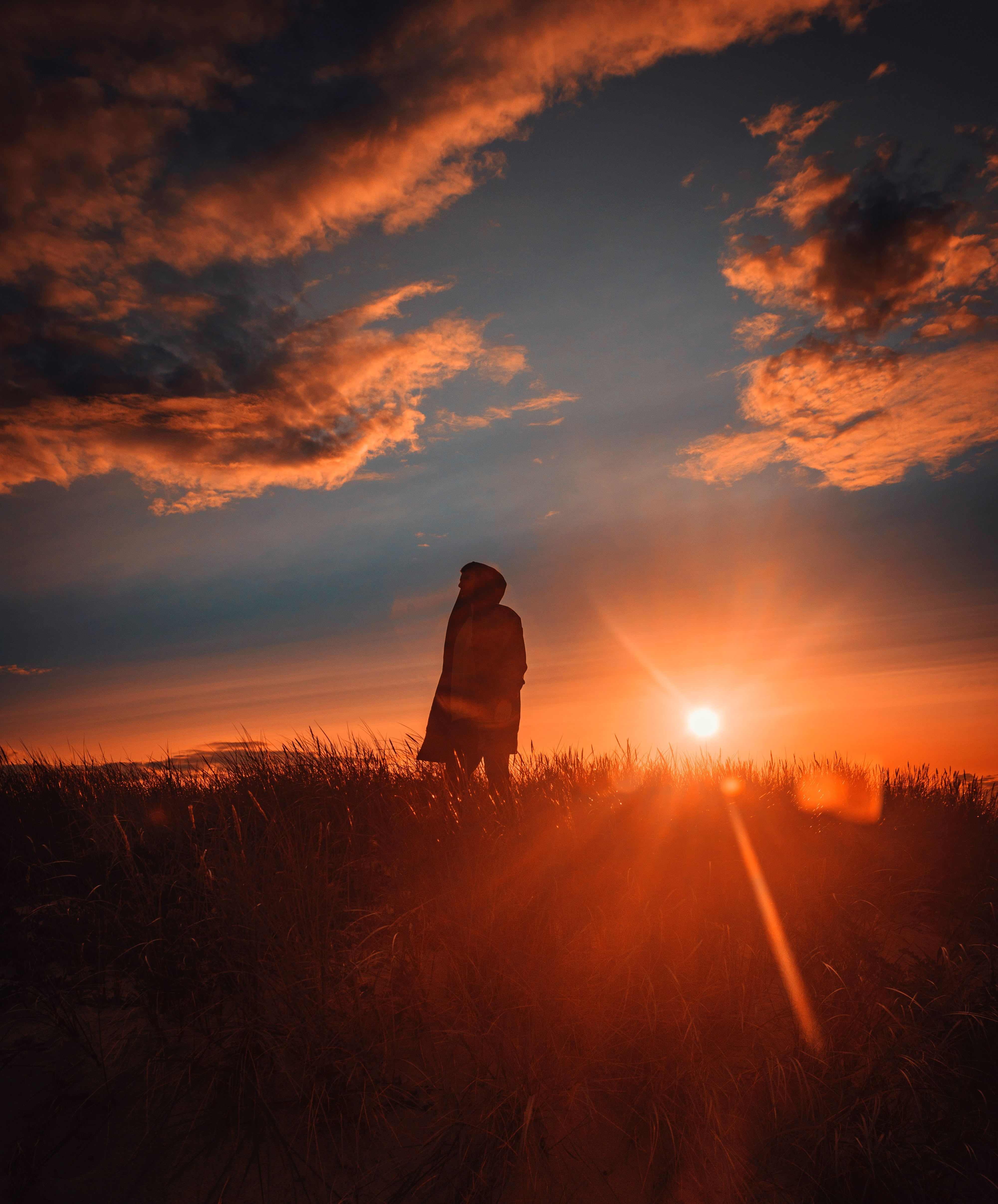 man #alone #sunset #grass #field #sunlight K #wallpaper #hdwallpaper #desktop. Water illustration, Field wallpaper, Sunset wallpaper