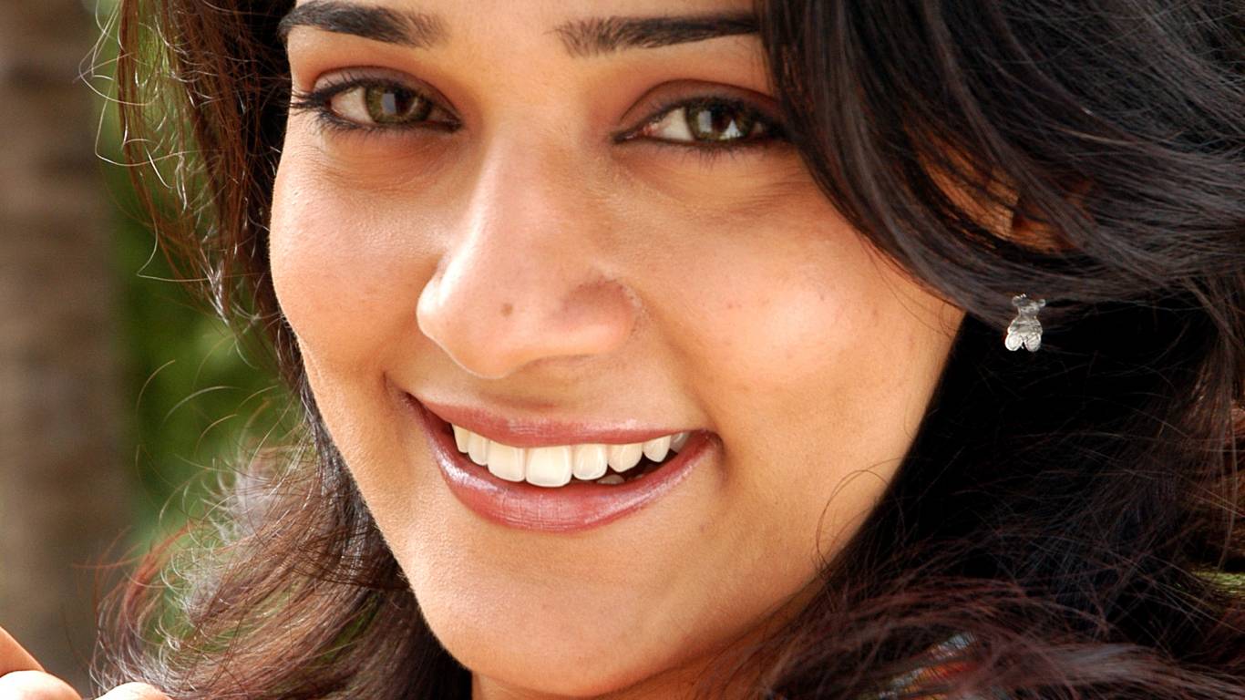 Neha Jhulka HD Wallpaper. Latest Neha Jhulka Wallpaper HD Free Download (1080p to 2K)