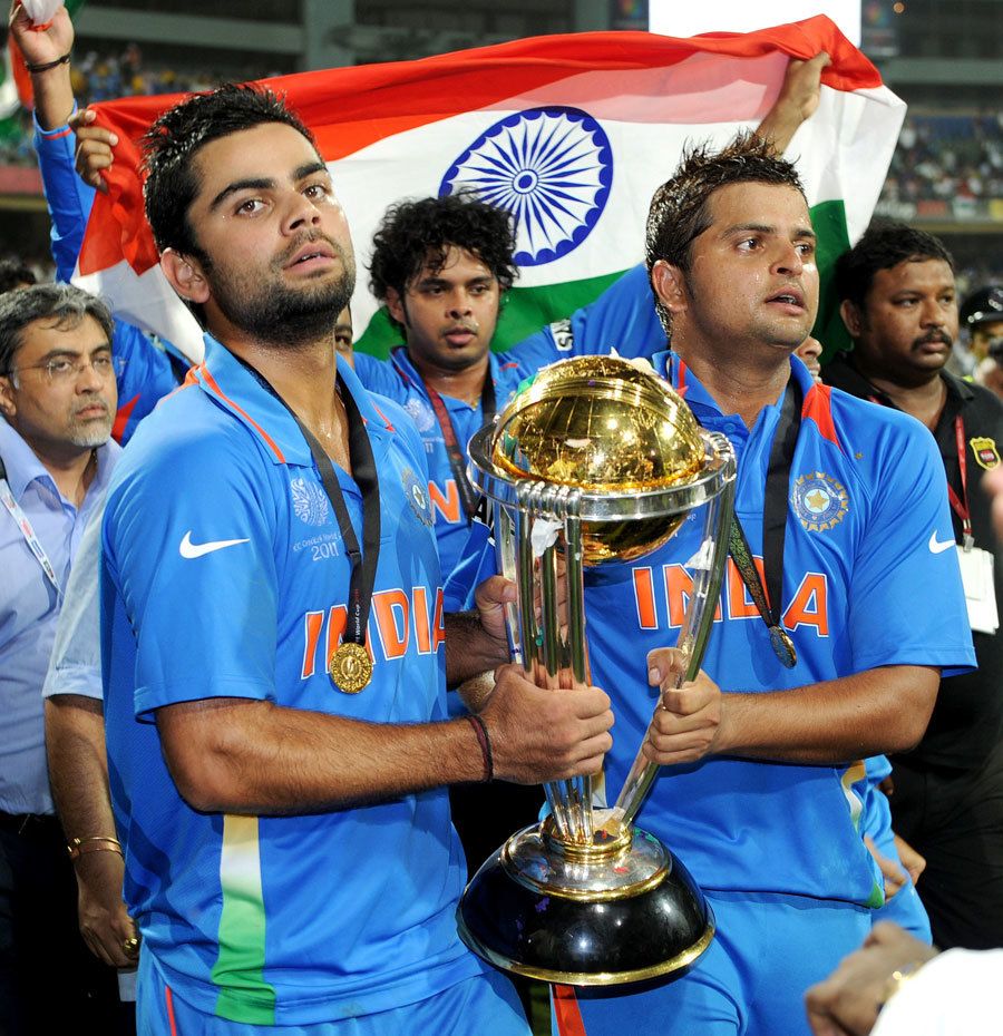 India ICC Cricket World Champion With World Cup Trophy Picture Photo Celeberation Wallpaper, watch me on Rediff Pages