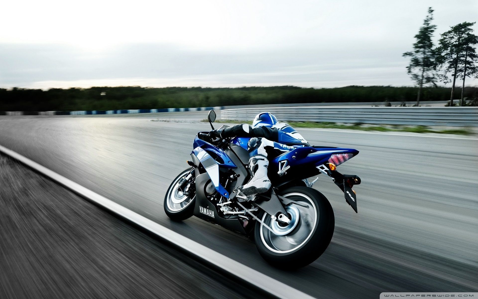Yamaha Sportbike Wallpaper