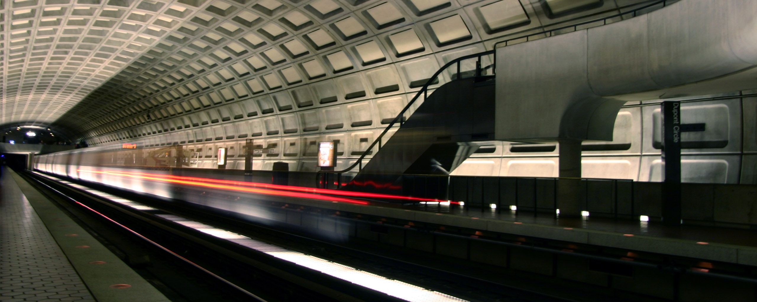 Dupont Circle Metro Washington Wallpaper:2560x1024