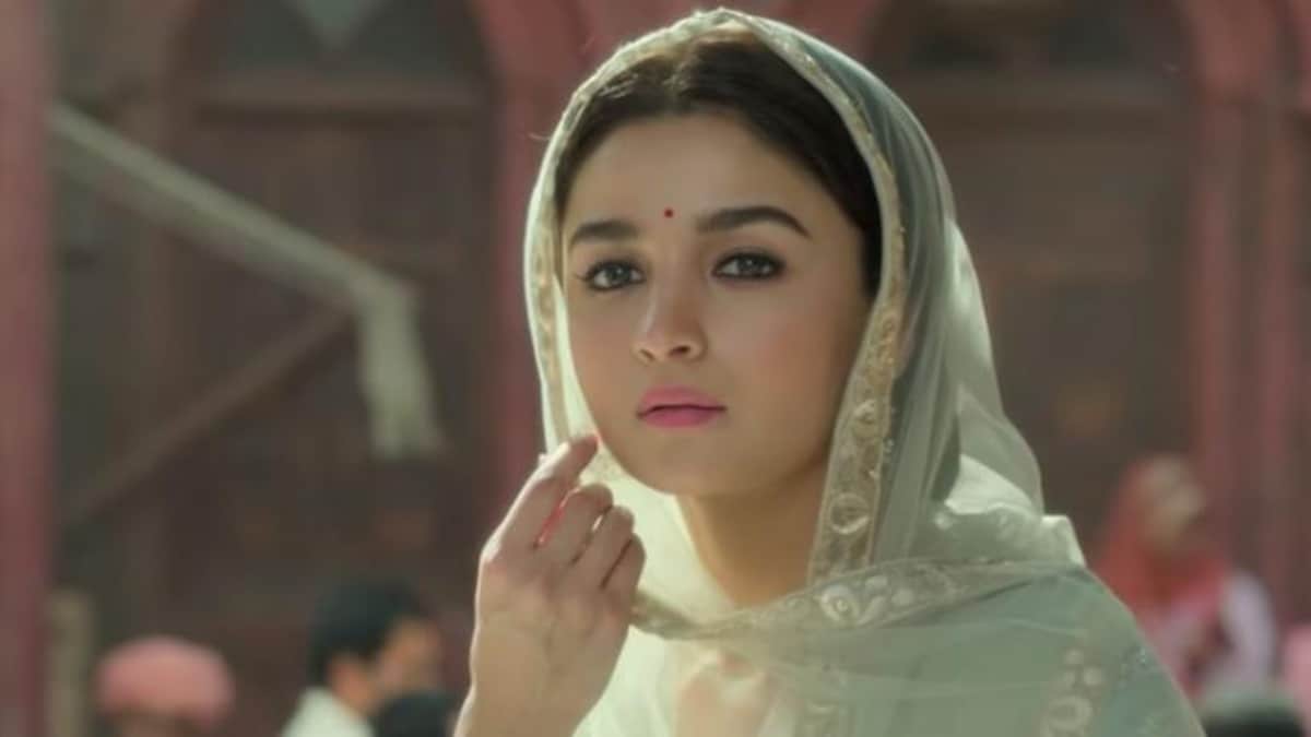 Alia Bhatt on Kalank box office disaster: Janta ki adalat sabse badi hoti hai