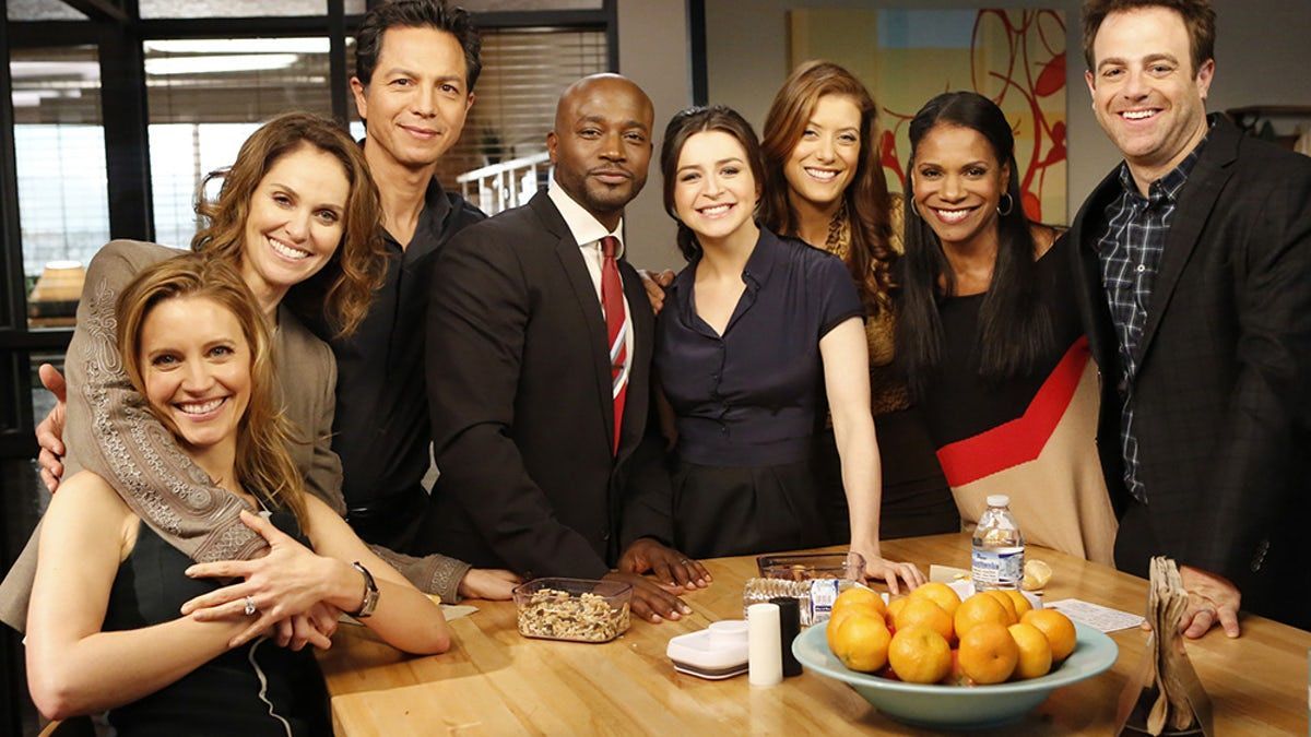 PrivatePractice cast in the Oceanside Wellness #offices. Greys anatomy, Private practice, Greys anatomy cast