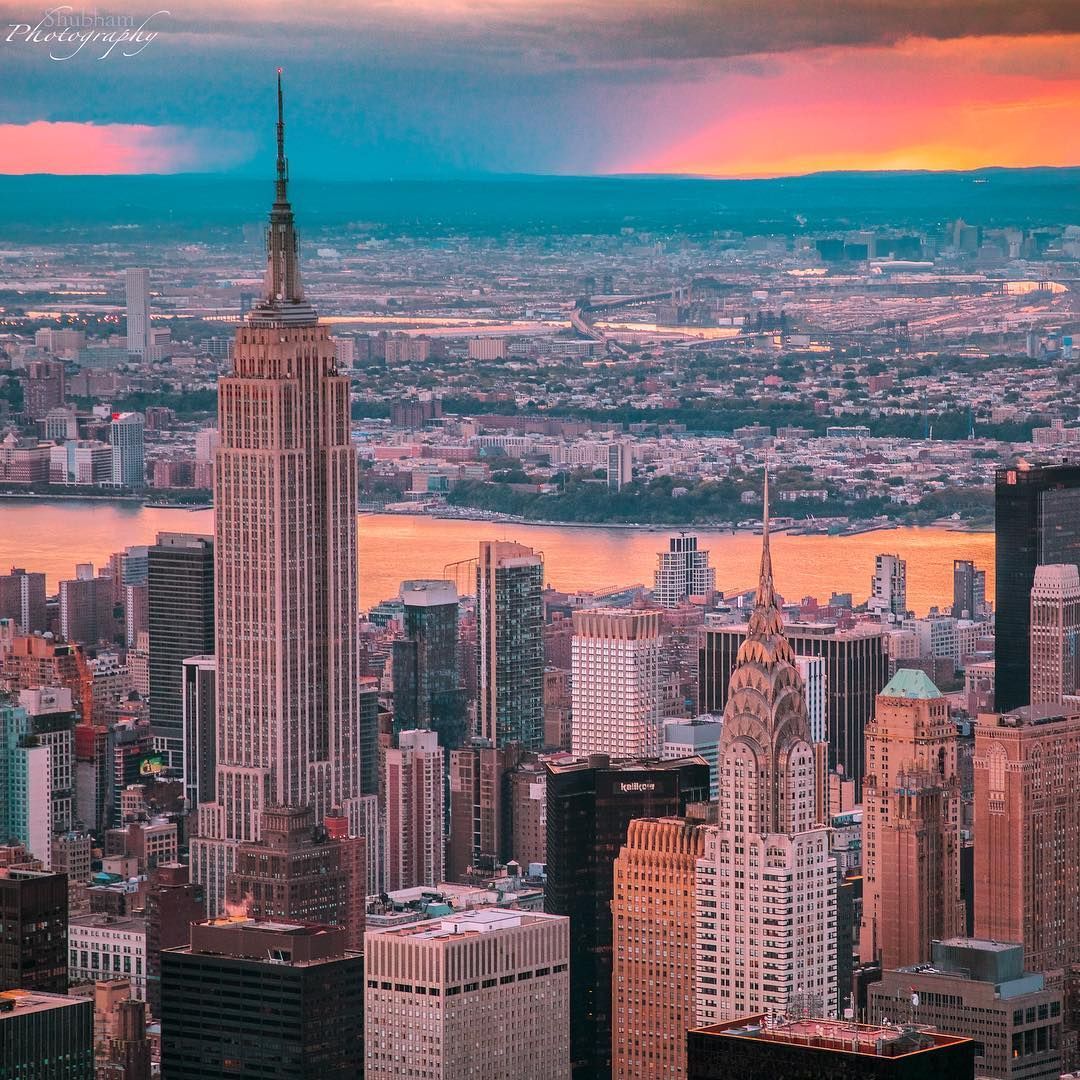There's nothing like #summer in the #city: #NYC #EmpireStateBuilding #travel #travelinspo #vacation Pic. New york city manhattan, Nyc tourism, Ny city