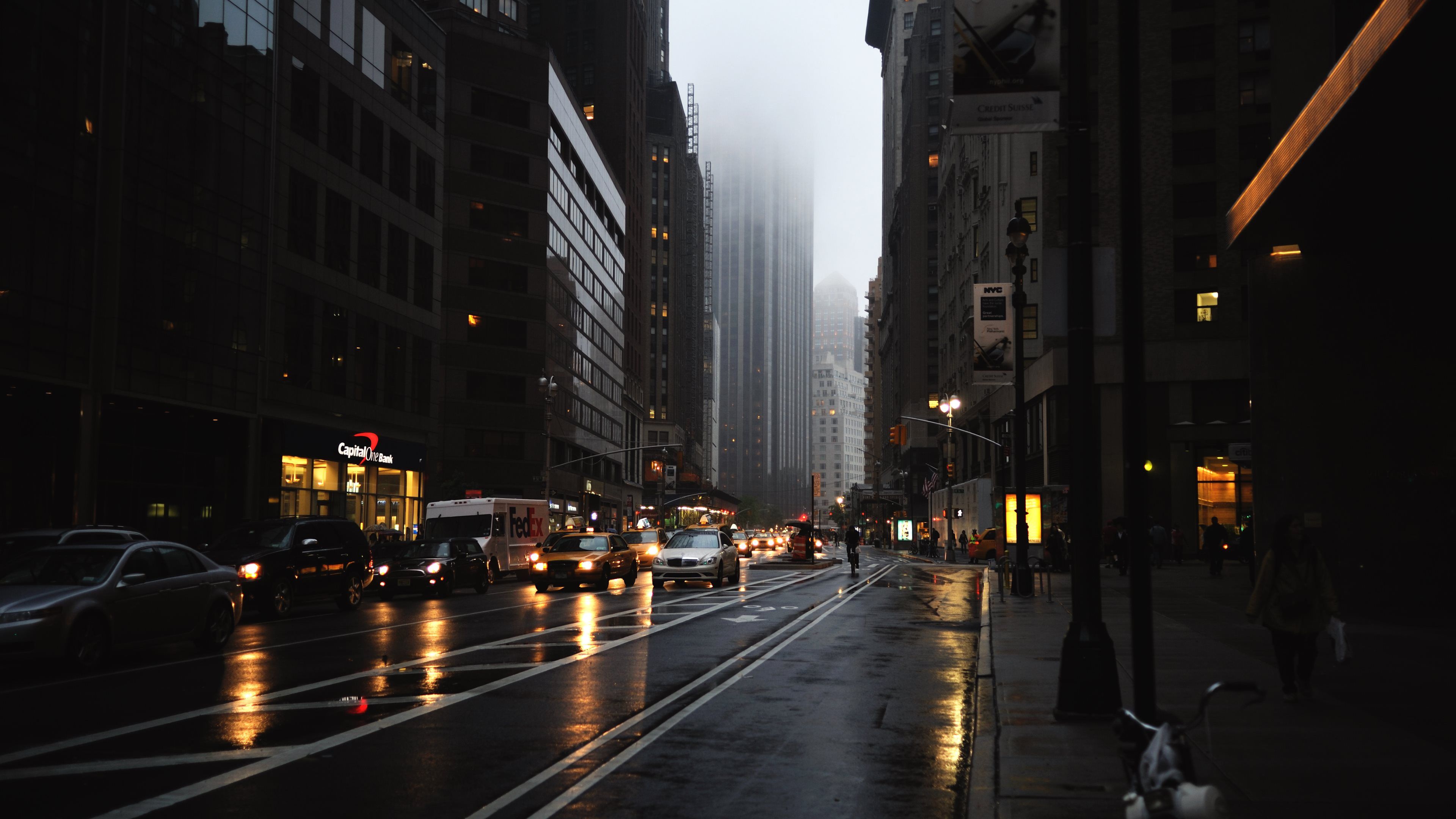 Rainy Day in New York City [3840x2160]