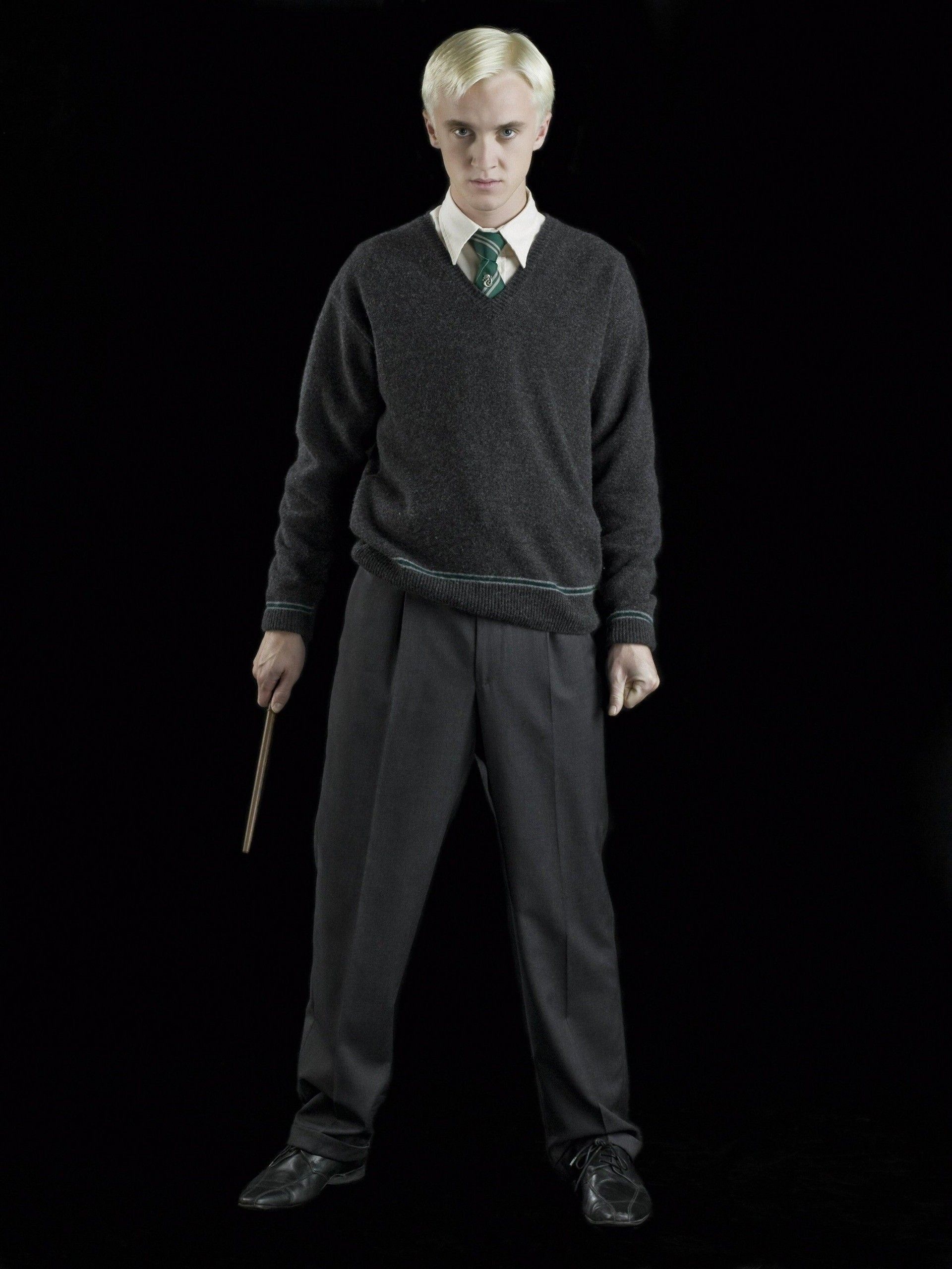 Draco Malfoy Aesthetic Desktop Wallpaper