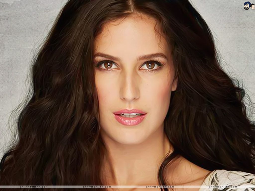 Katrina Kaif`s beautiful sister, Isabelle Kaif in stunning close up