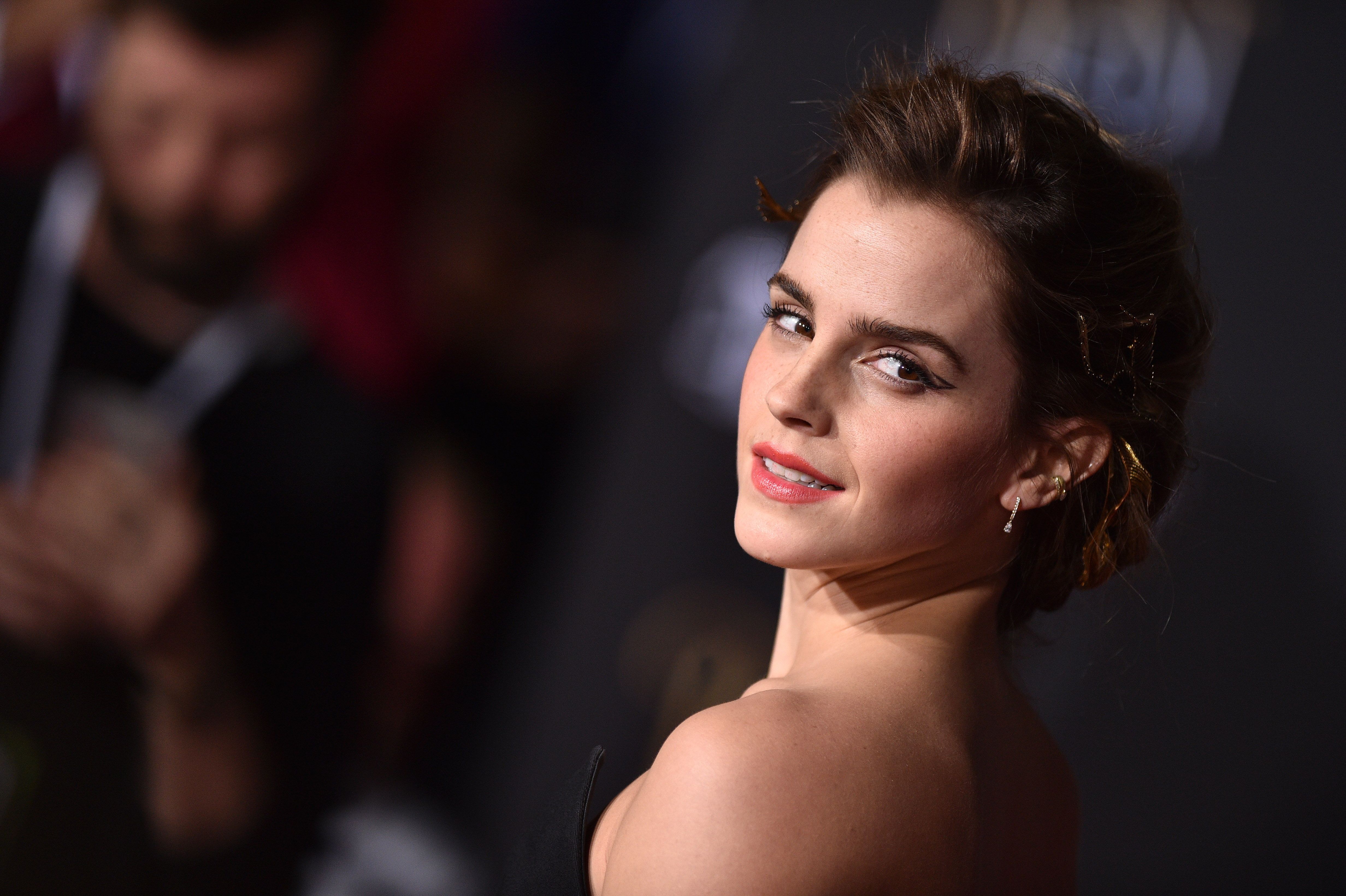 Emma Watson HD Wallpaper