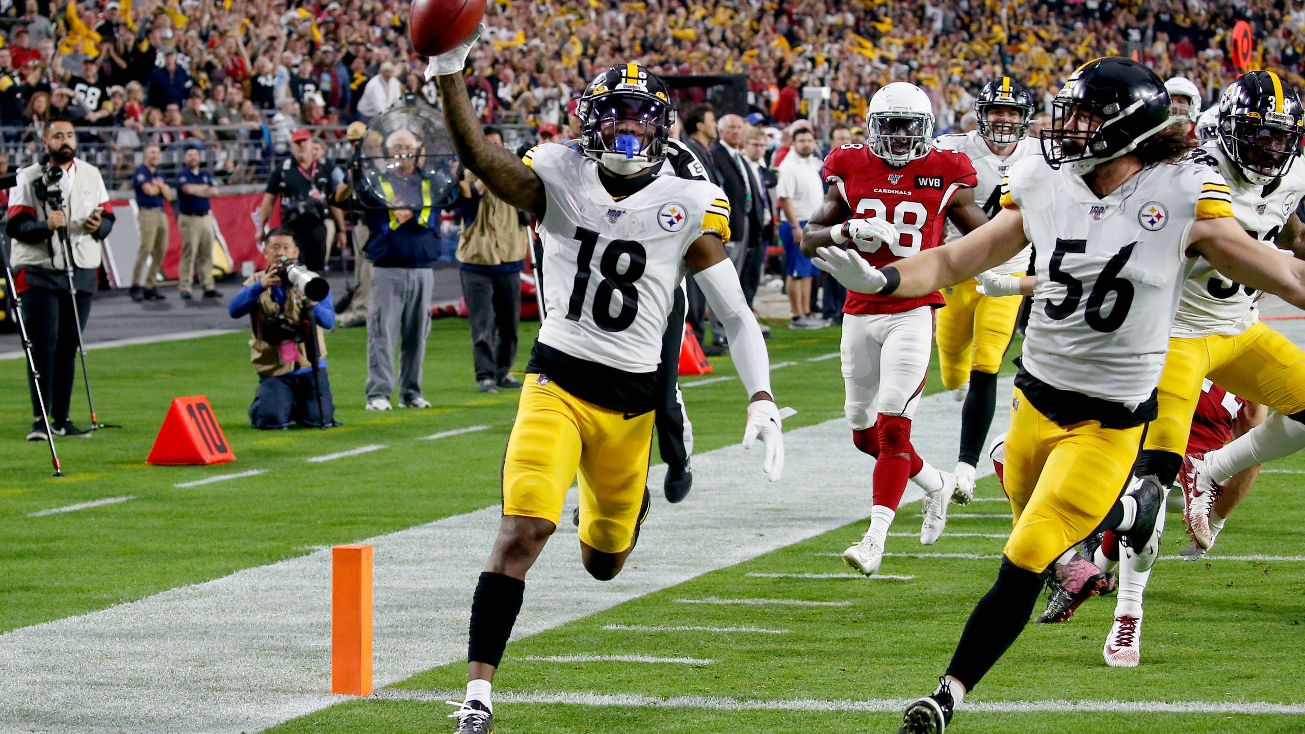 Steelers Hang On For 23 17 Victory Over Cardinals
