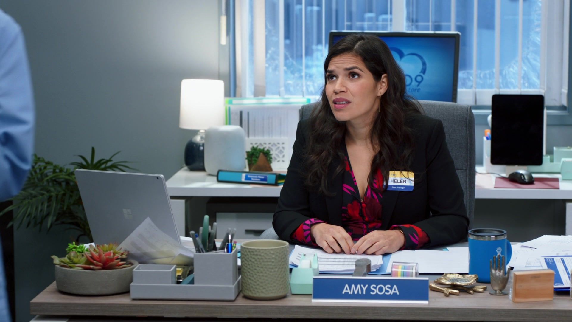 Microsoft Surface Laptop Used By America Georgine Ferrera As Amelia 'Amy' Sosa In Superstore Season 5 Episode 13 Favoritism (2020)
