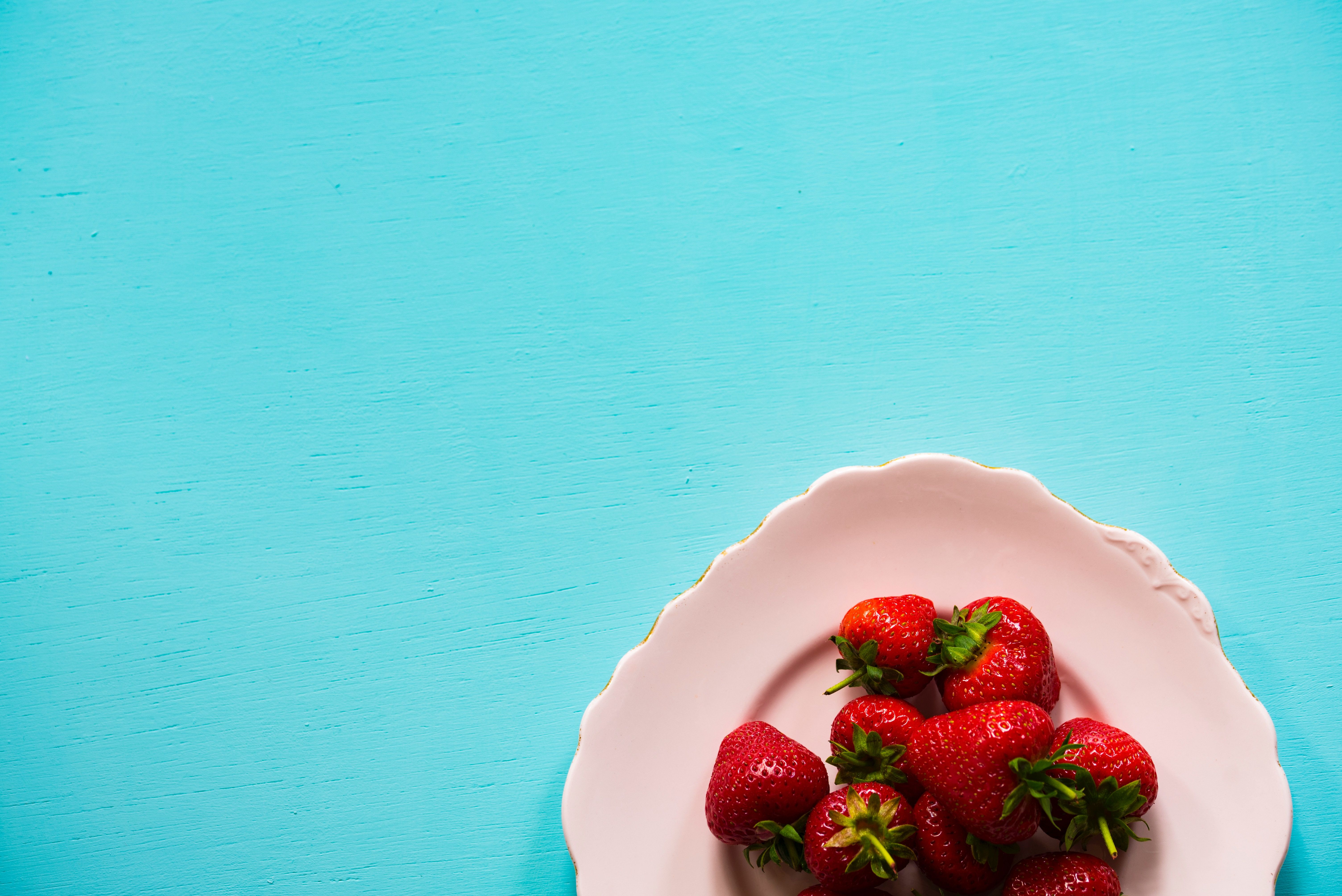 6016x4016 #blue, #sweet, #table top, #fruit, #blue background, #table, #plate, #summer, #pink, #wood, #background, #wallpaper, #top view, #strawberry, #food, #PNG image, #red, #minimalist. Mocah HD Wallpaper