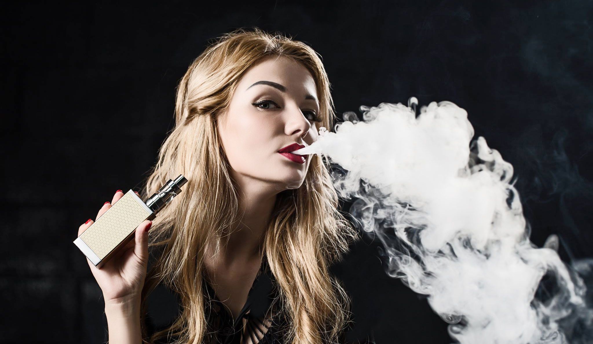 Hot Vape Girl Wallpaper