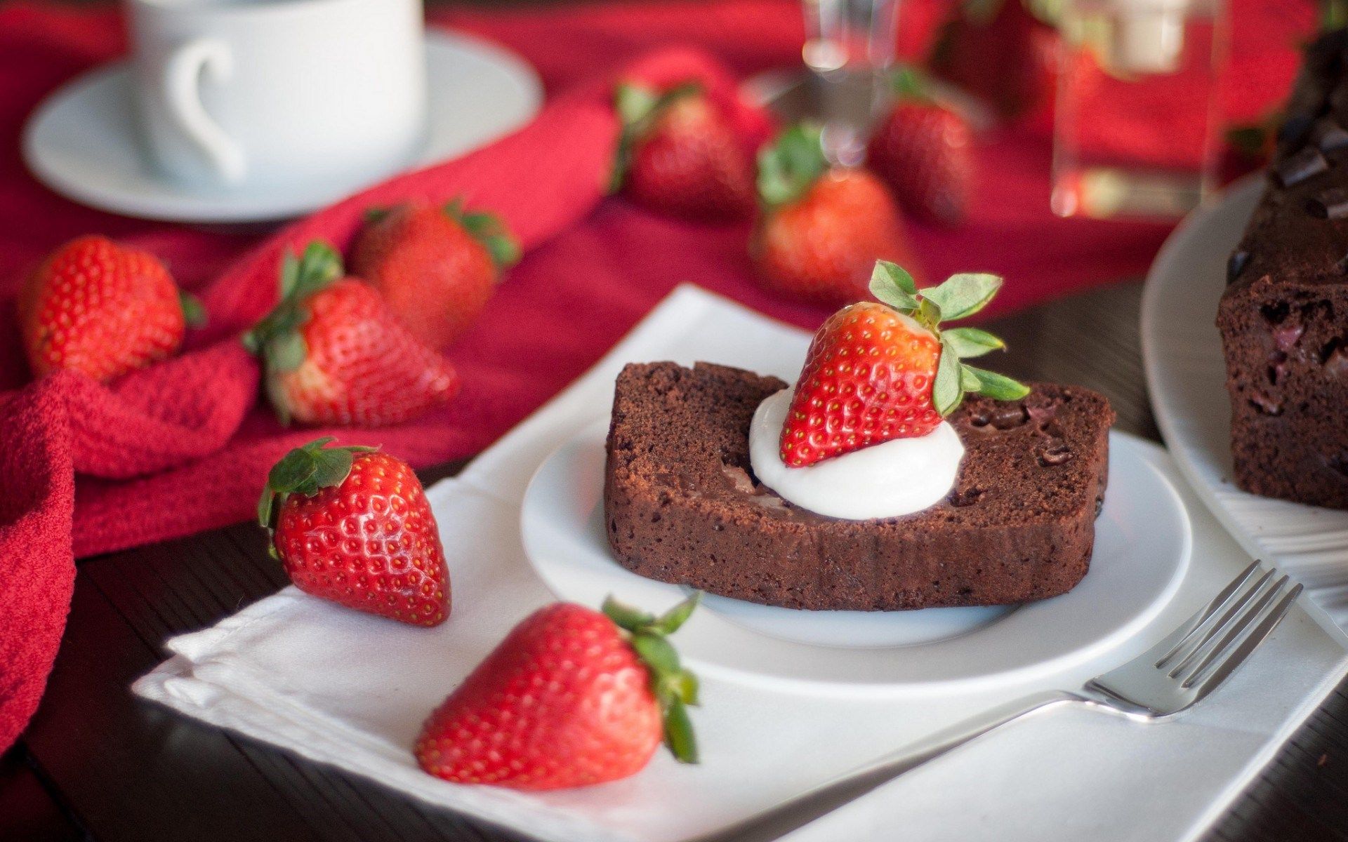 Dessert Cake Strawberries Berries Sweet Food