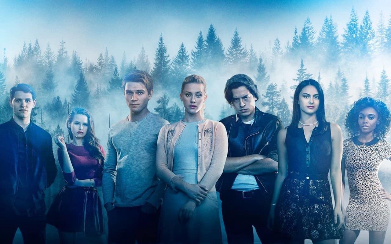 Riverdale Cast Signs On For 3 More Seasons