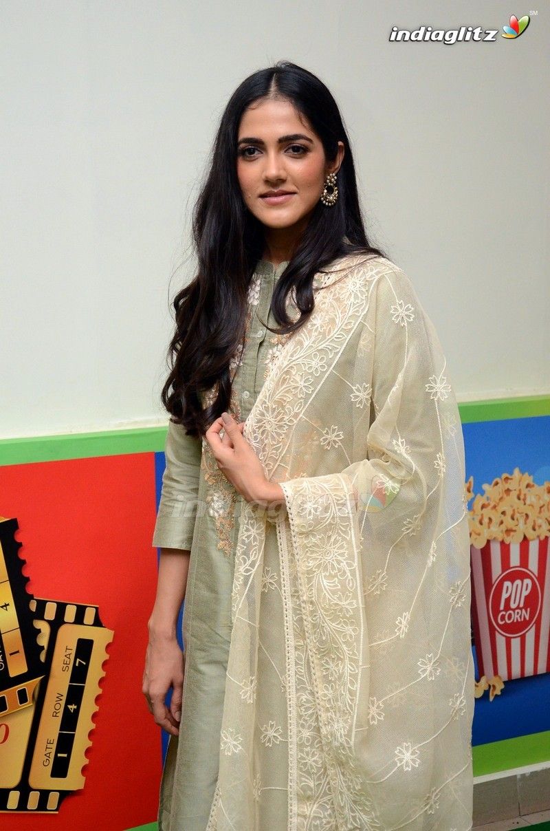 Simran Choudhary Photo Actress photo, image, gallery, stills and clips