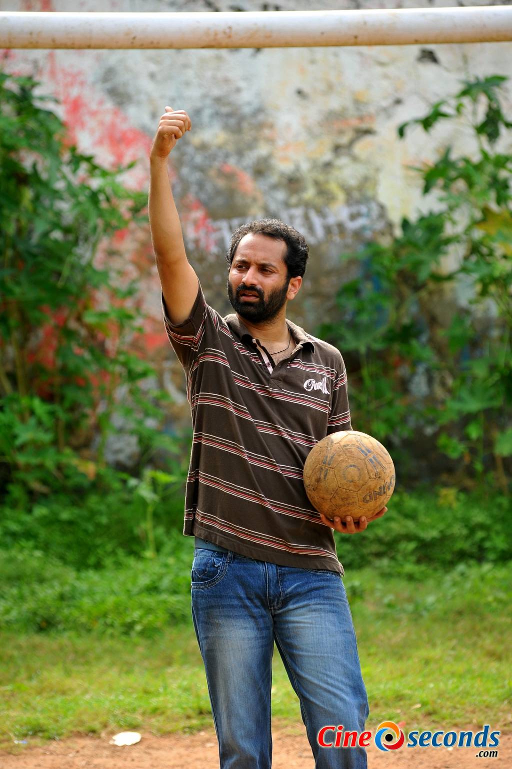 Fahadh Faasil in Annayum Rasoolum