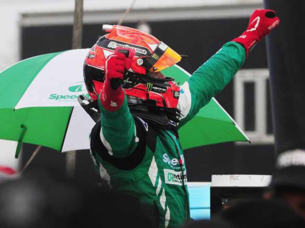 Canapino se consagró tetracampeón del Turismo Carretera