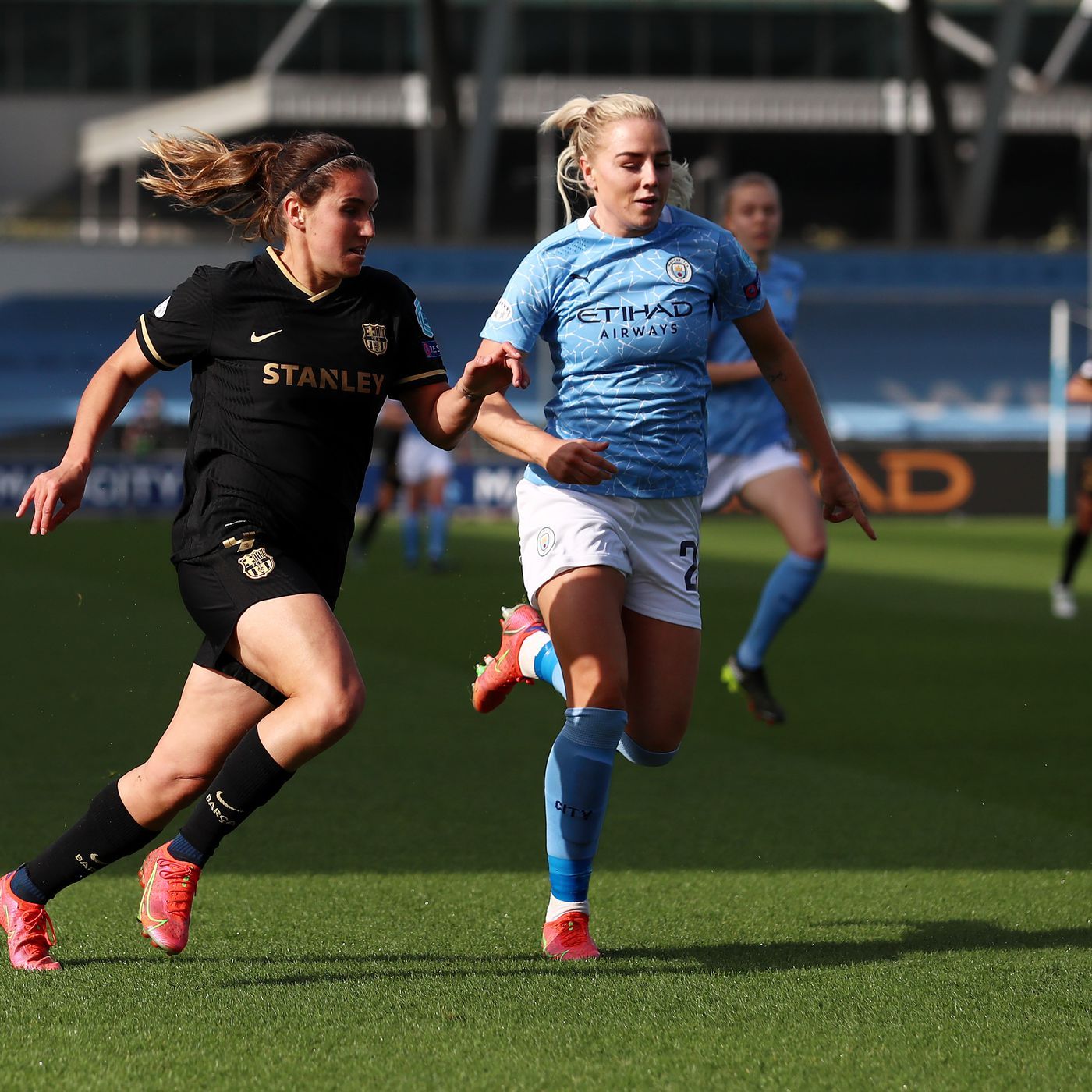 Премьер лига женщины. Women FC Manchester City. Лига УЕФА женщины лайв.