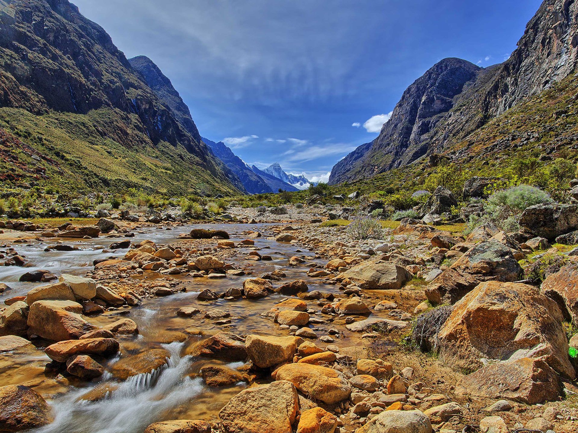 Huascaran National Park In Tropical Mountains Cordillera Blanca In Western Peru 4k Ultra Tv Wallpaper For Desktop Laptop Tablet And Mobile Phones 3840x2400, Wallpaper13.com