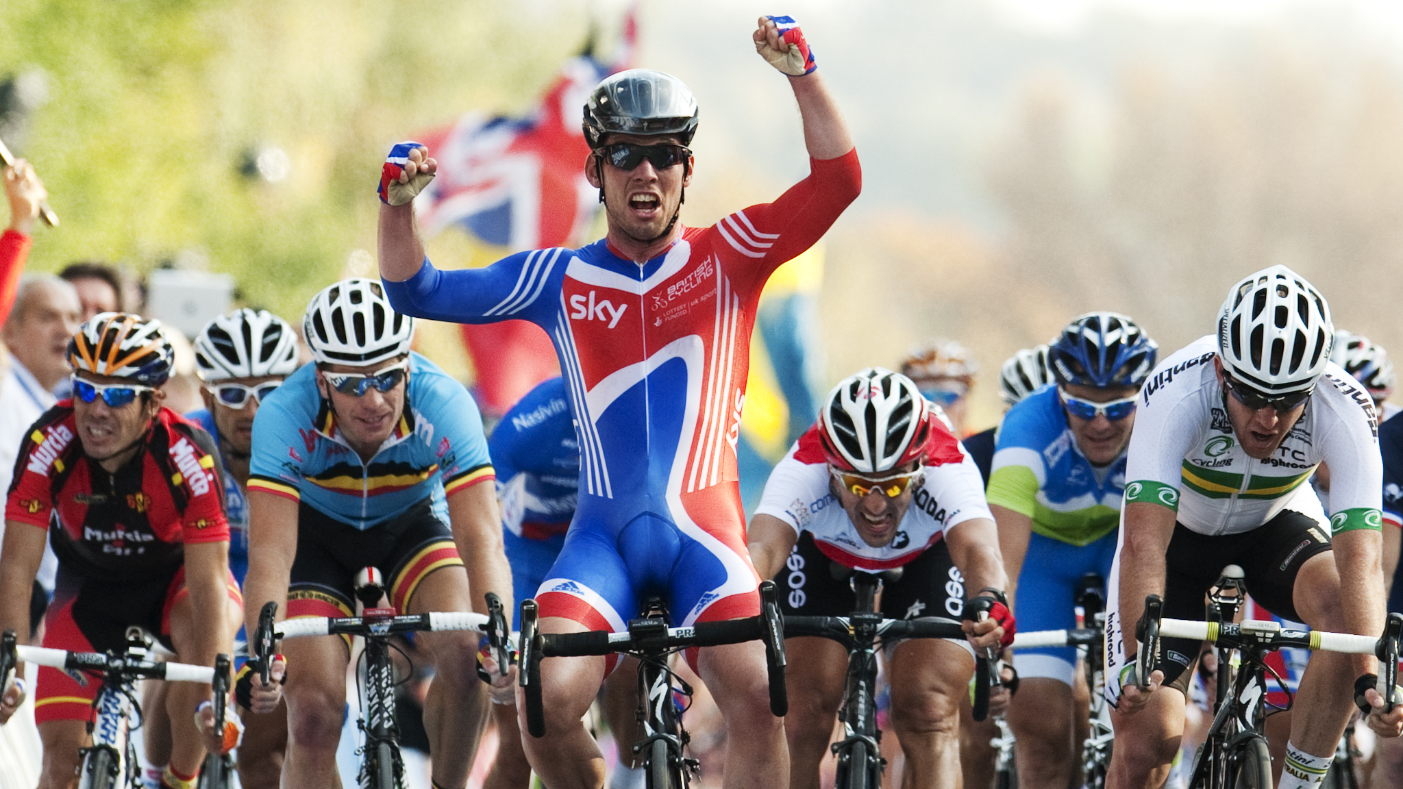 Can Mark Cavendish sprint to a second world road race title?