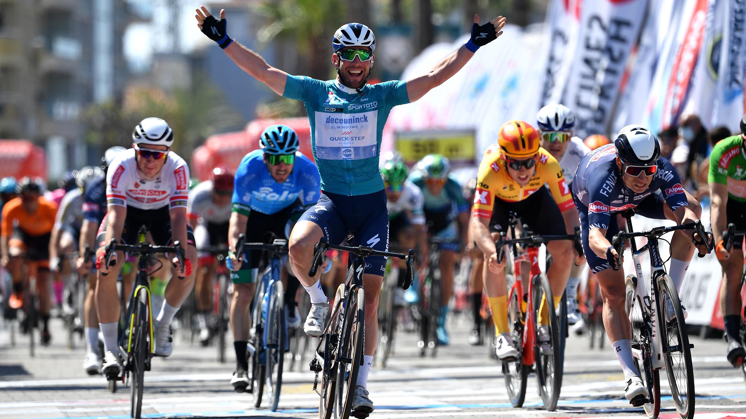 Tour of Turkey cycling 2021 Mark Cavendish grab Stage 4 win - 'Heartbreak for everyone else'